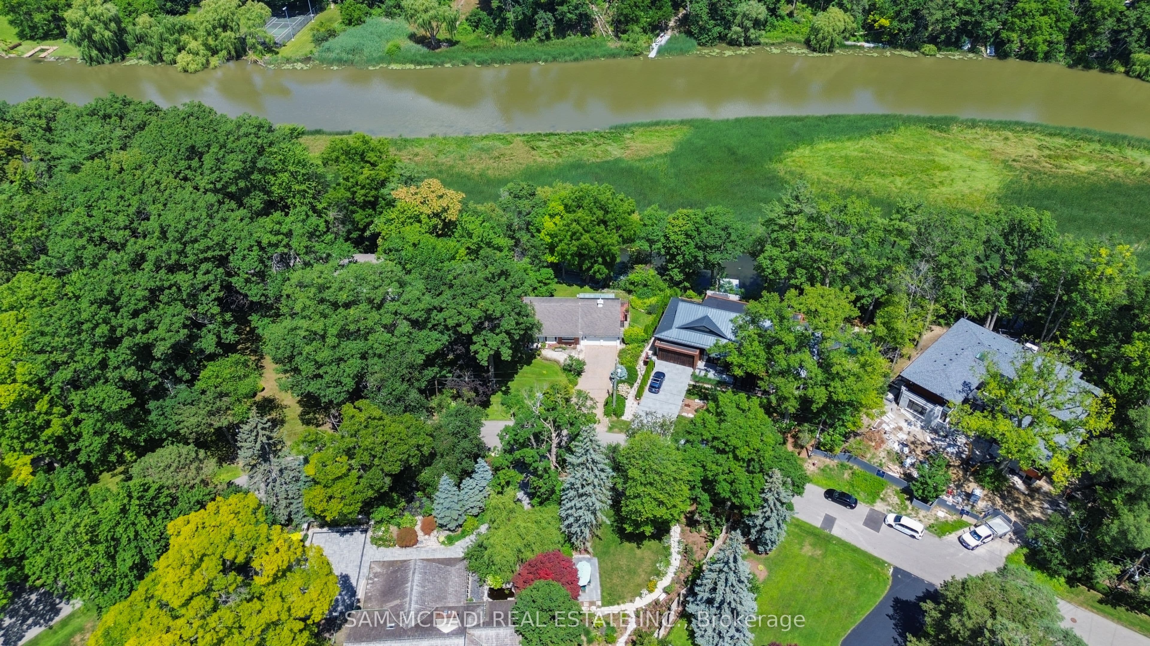 461 Temagami Crescent, Mississauga, ON L5H 1S9