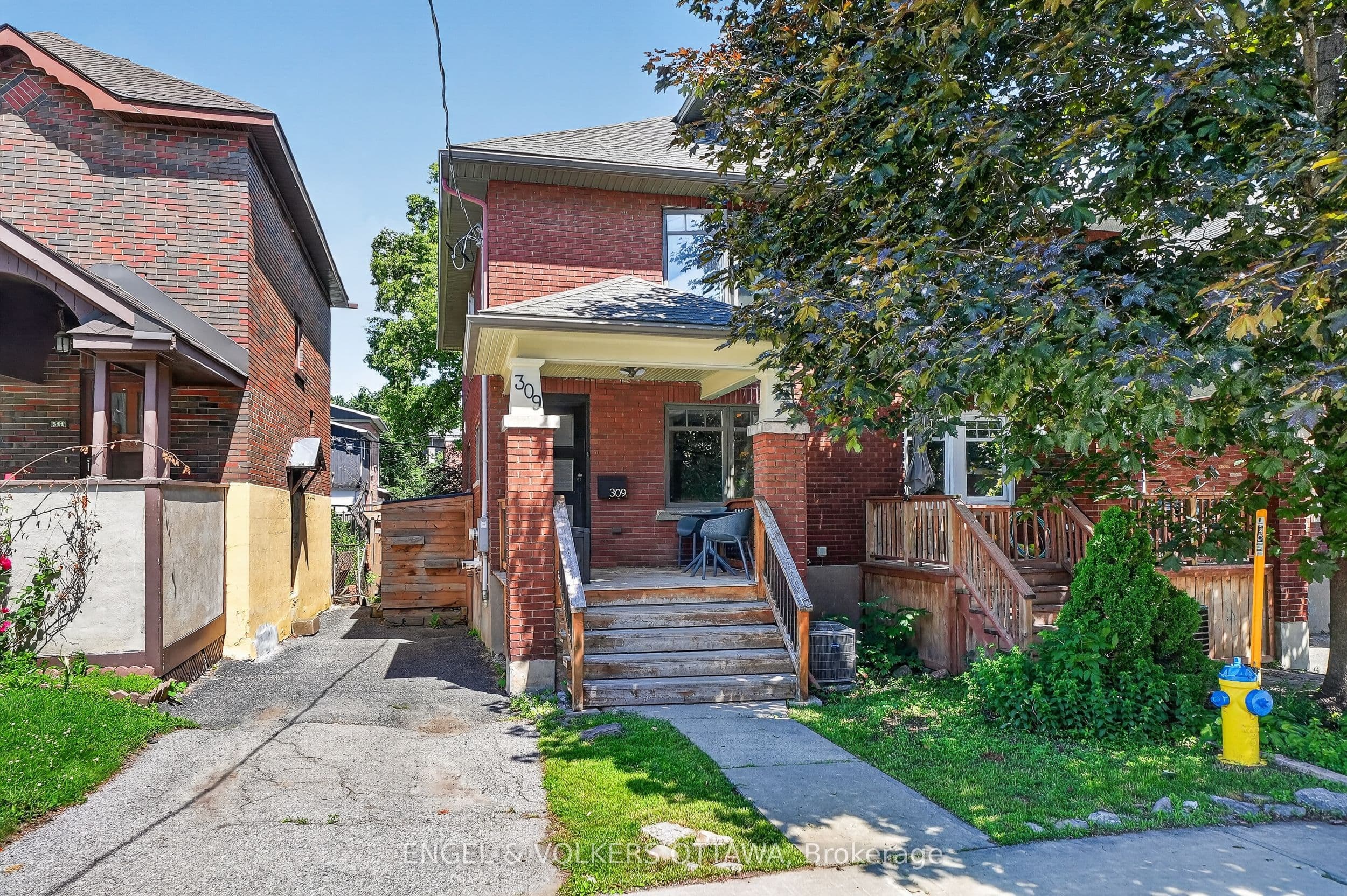 309 Flora Street, Ottawa Centre, ON K1R 5S1