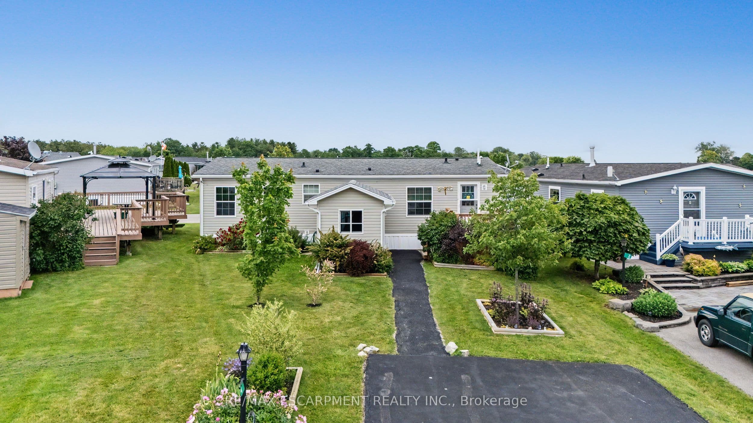4 Hickory Hollow, Haldimand, ON N0A 1P0