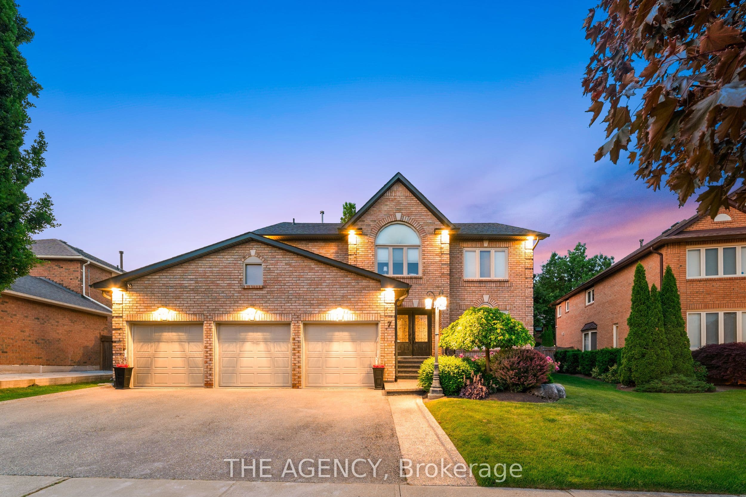 7 Stonegate Drive, Brampton, ON L6Z 3L7