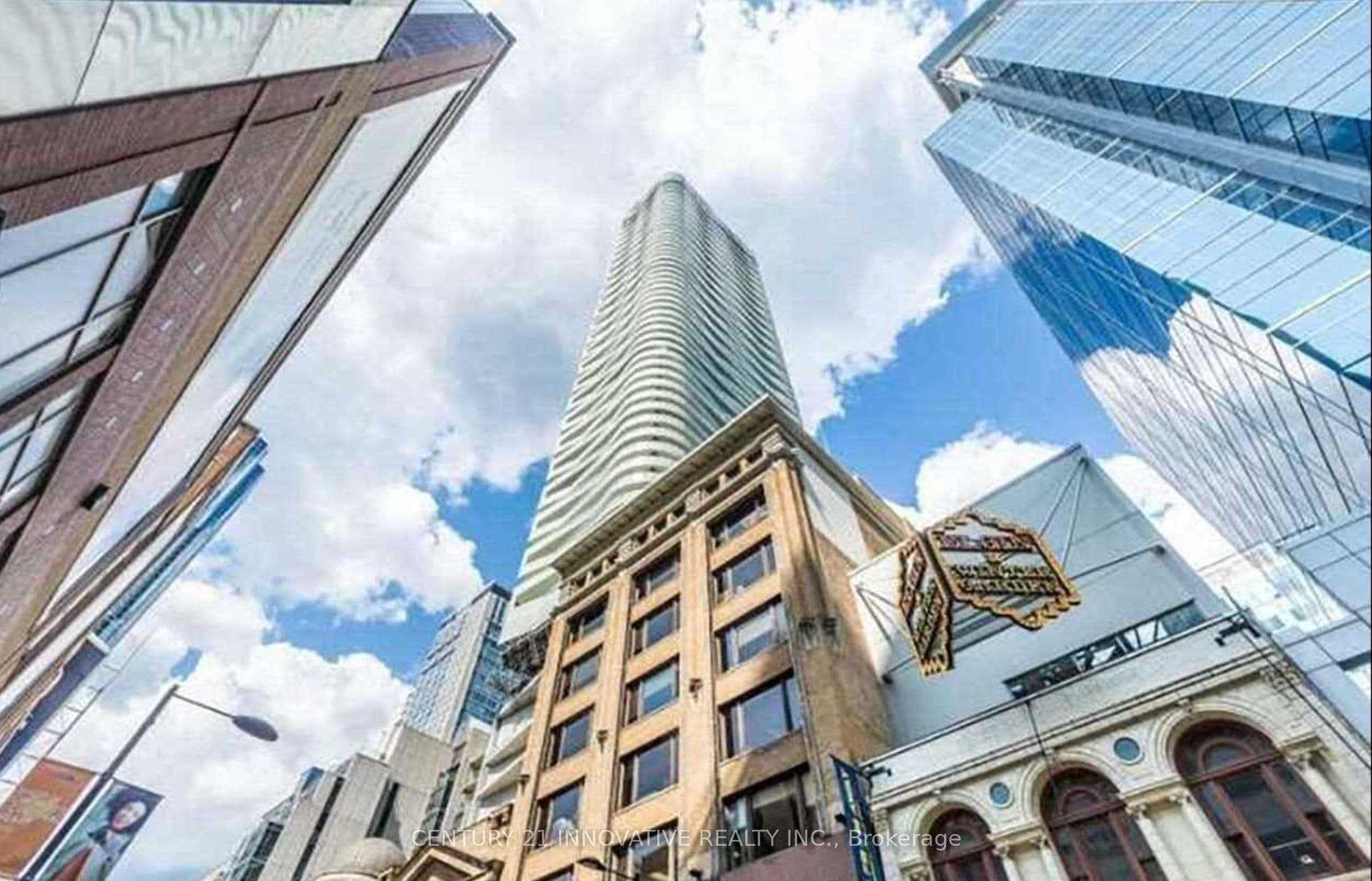 197 Yonge Street 4503, Toronto, ON M5B 0C1