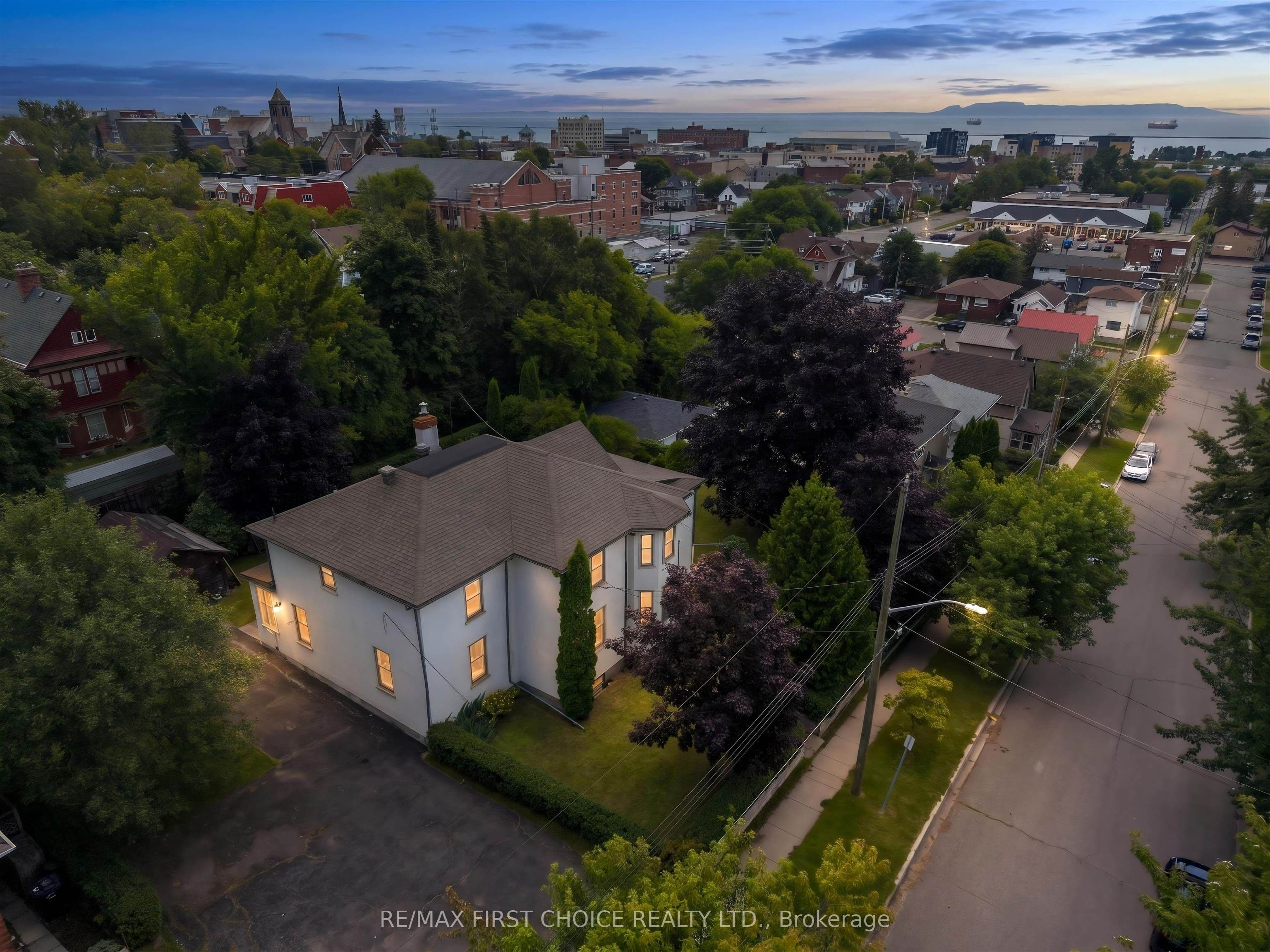 348 Ambrose Street, Thunder Bay, ON P7B 1L9