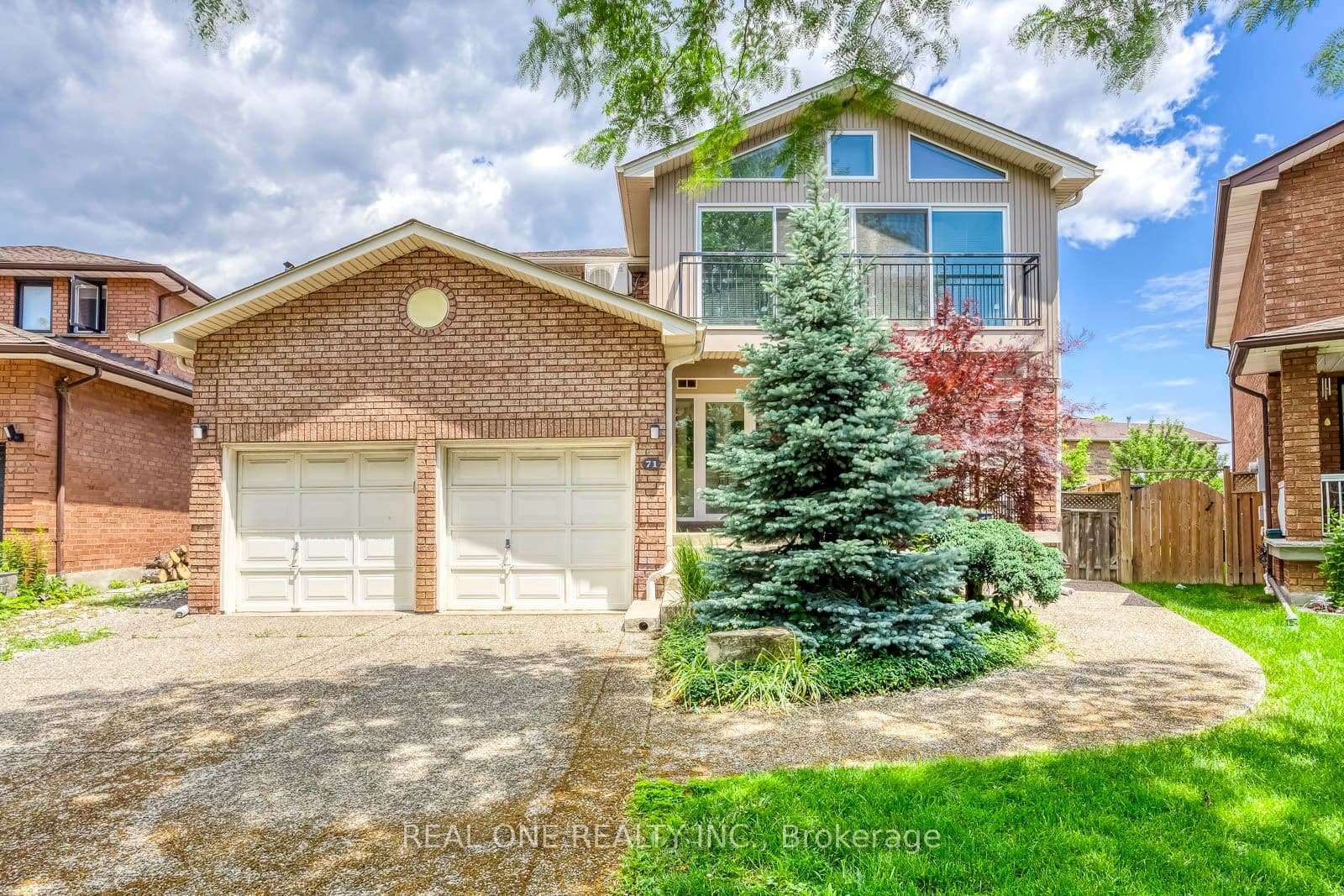 71 Stock Avenue, Toronto, ON M8Z 5C5