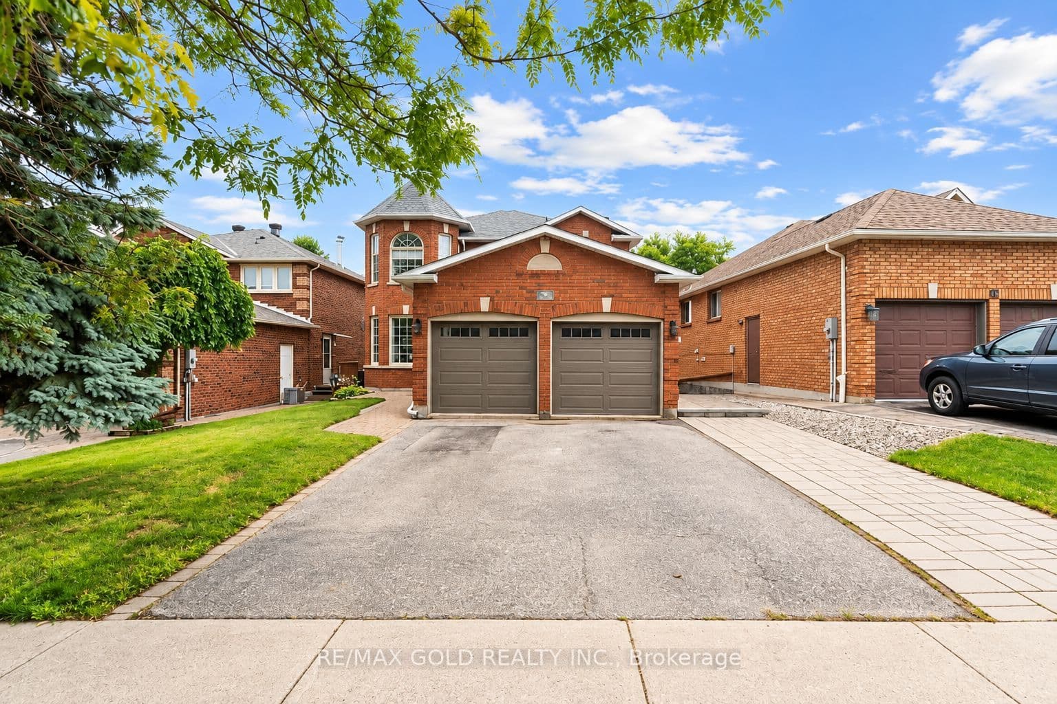 43 Golden Meadow Road Bsmt, Barrie, ON L4N 7G5
