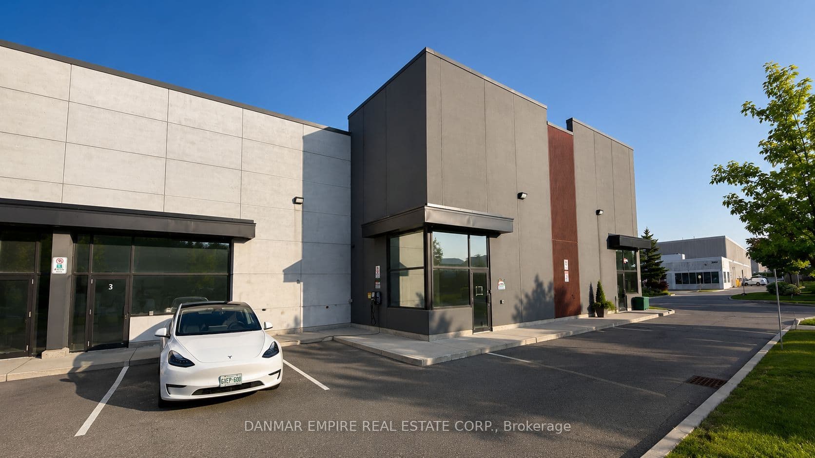 2165 Buckingham Road 3, Oakville, ON L6H 5V1