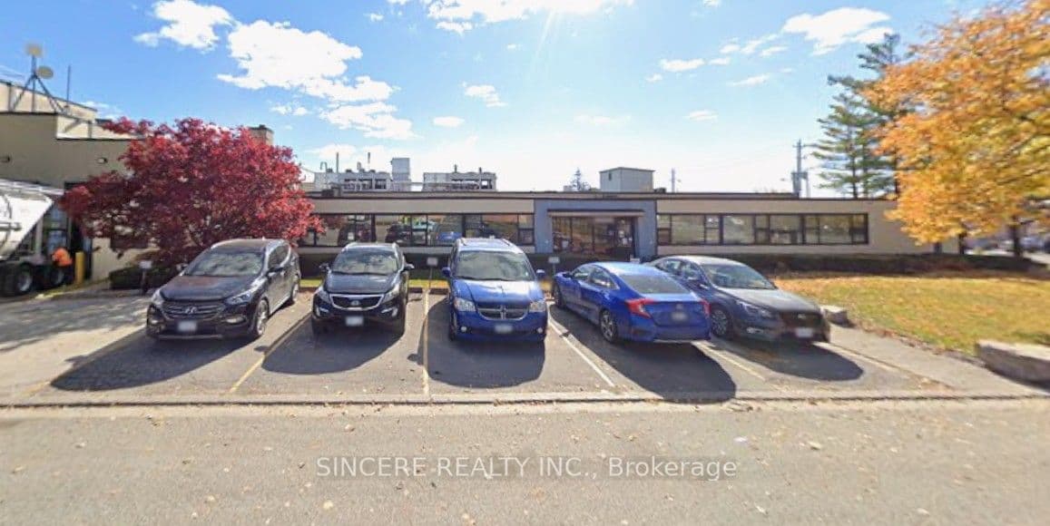 1 Hafis Road, Toronto, ON M6M 2V6