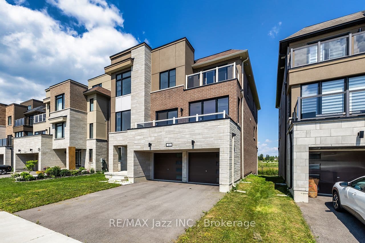 11 Yacht Drive, Clarington, ON L1C 4B1