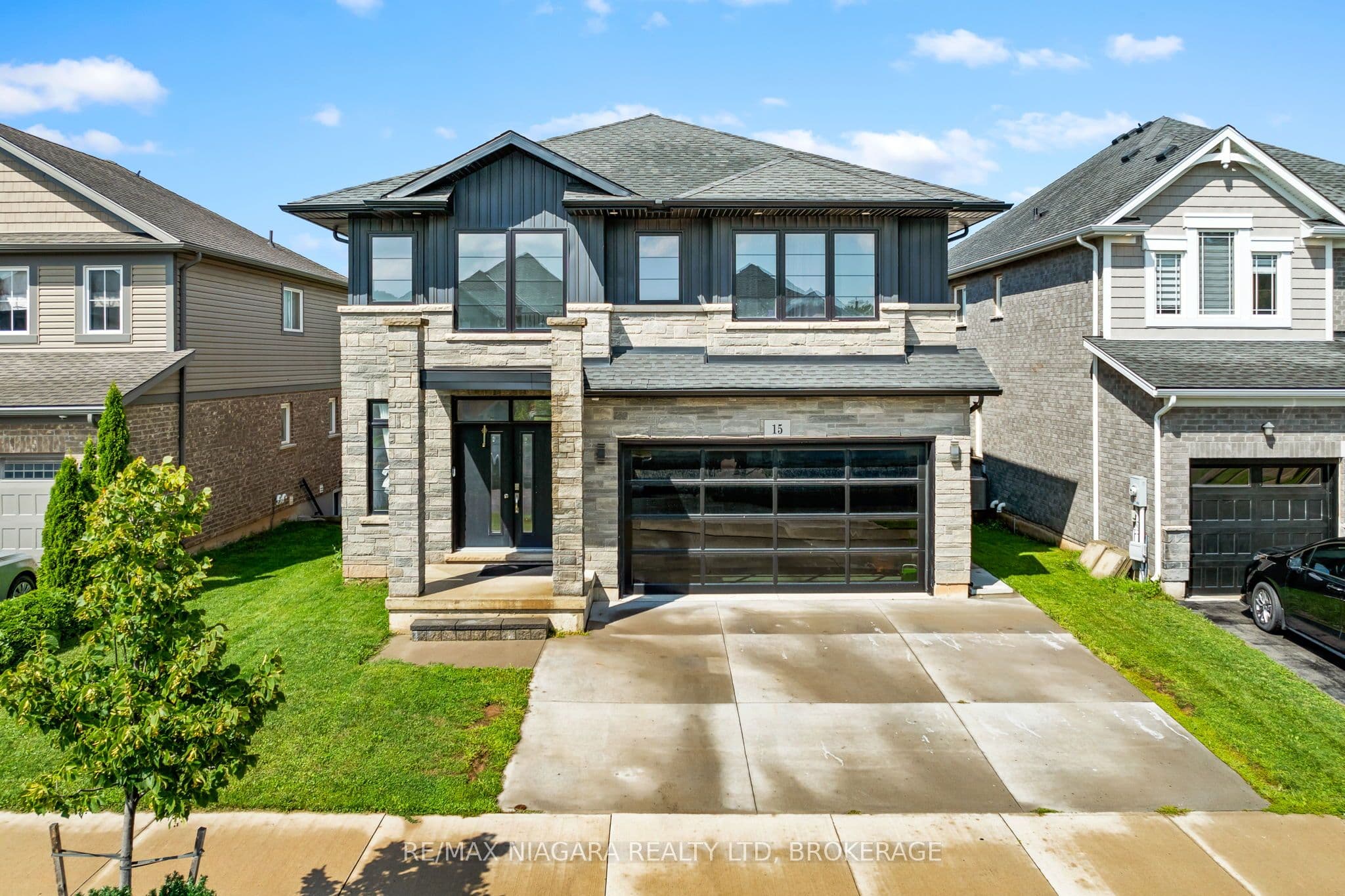 15 Myrtle Street, Pelham, ON L3B 5N5