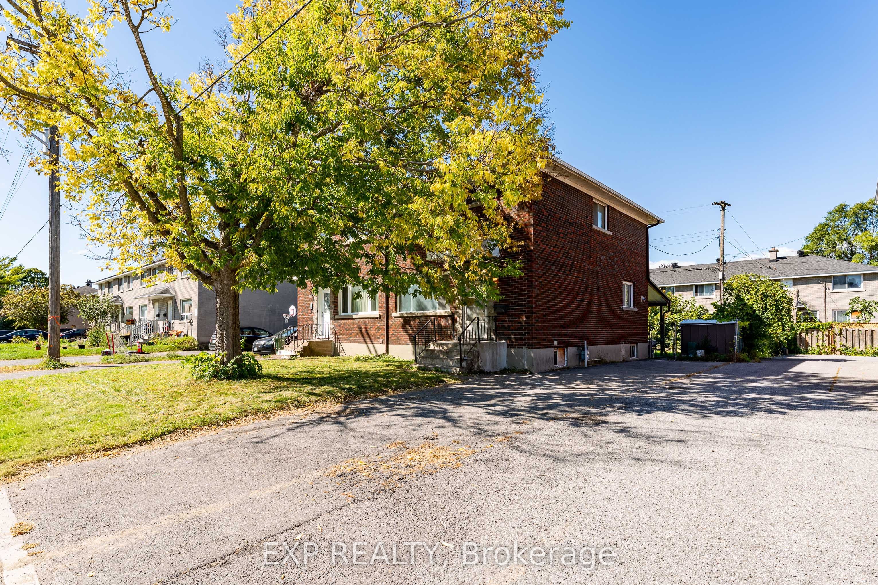 1245 Dorchester Avenue, Carlington - Central Park, ON K1Z 8E5