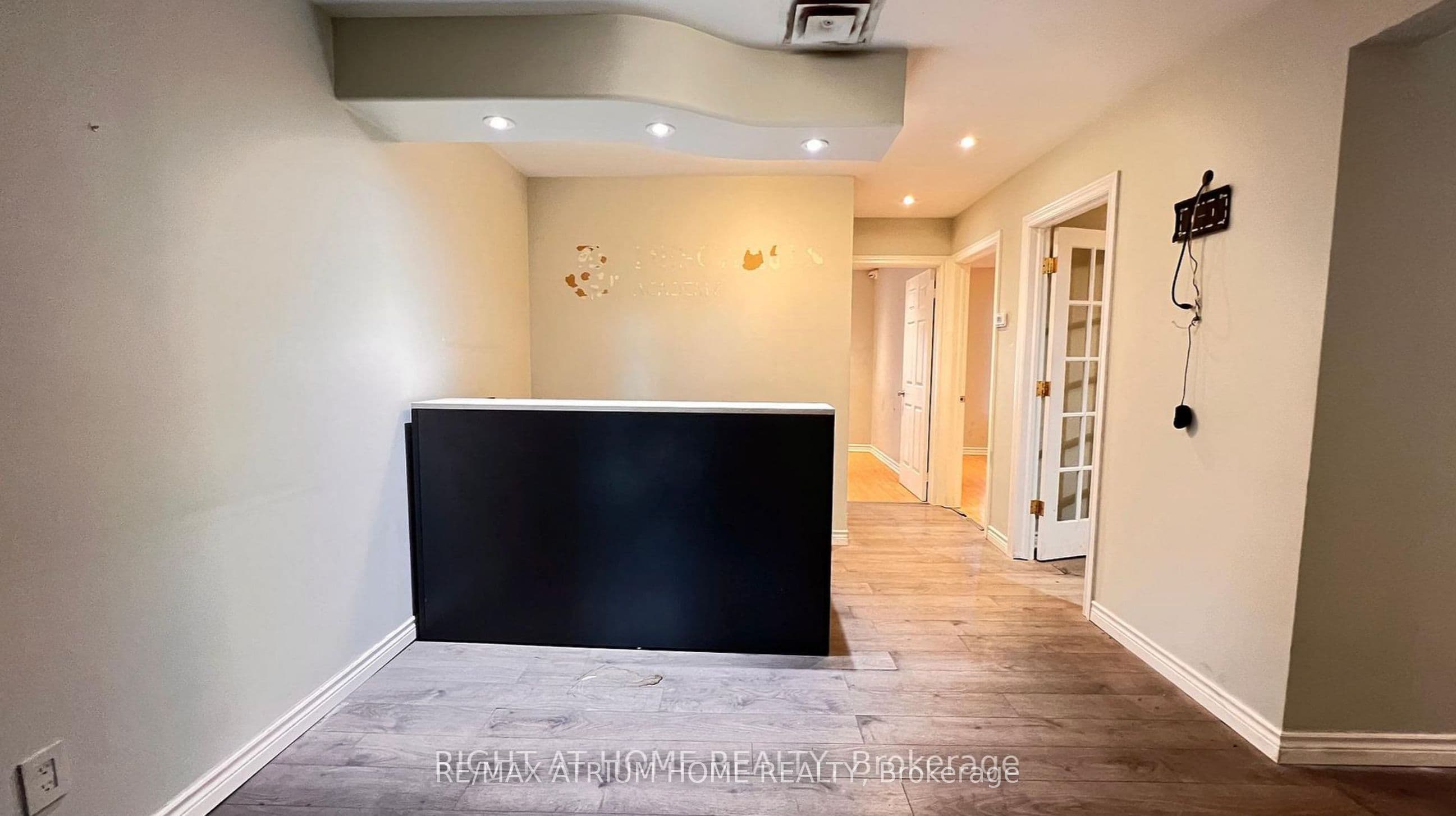 6024 Yonge Street 2nd B, Toronto, ON M2M 3W5