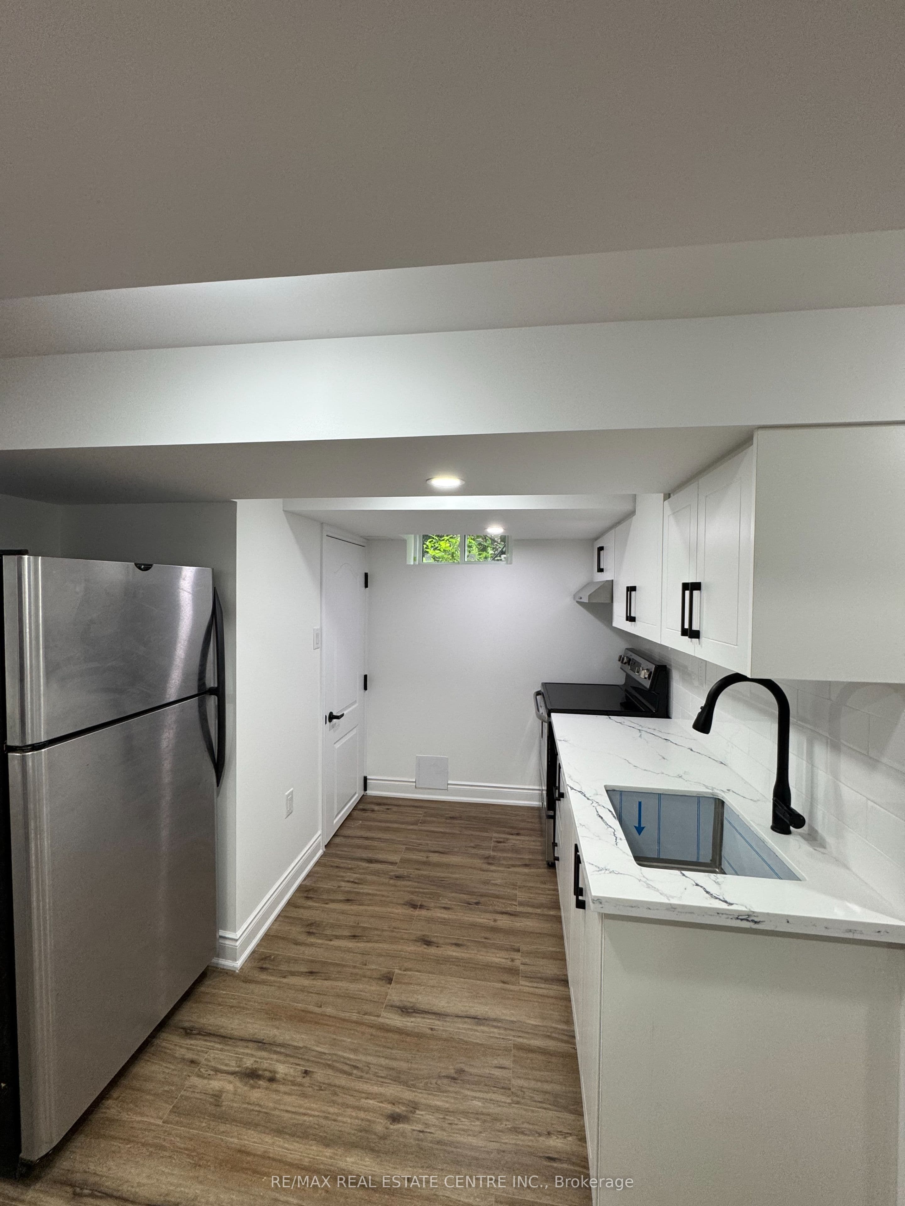 3722 Ellengale Drive basement, Mississauga, ON L5C 1Z7