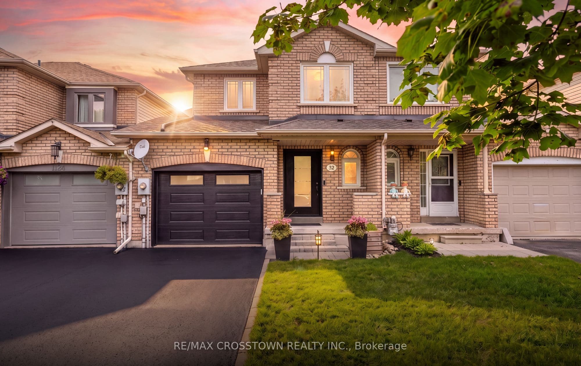 92 Cunningham Drive, Barrie, ON L4N 8L5