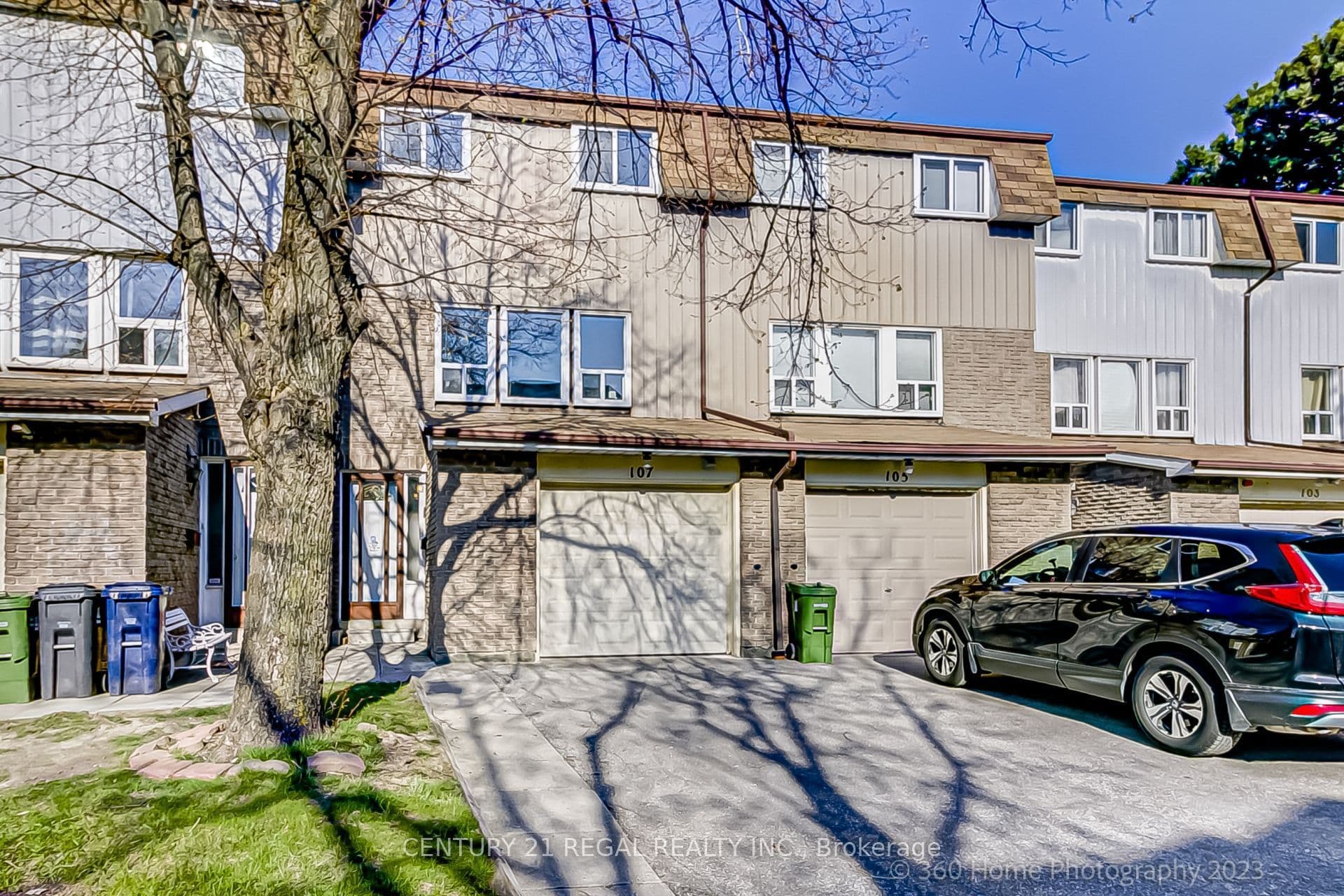 126 Dusay Place 107, Toronto, ON M1W 2N2
