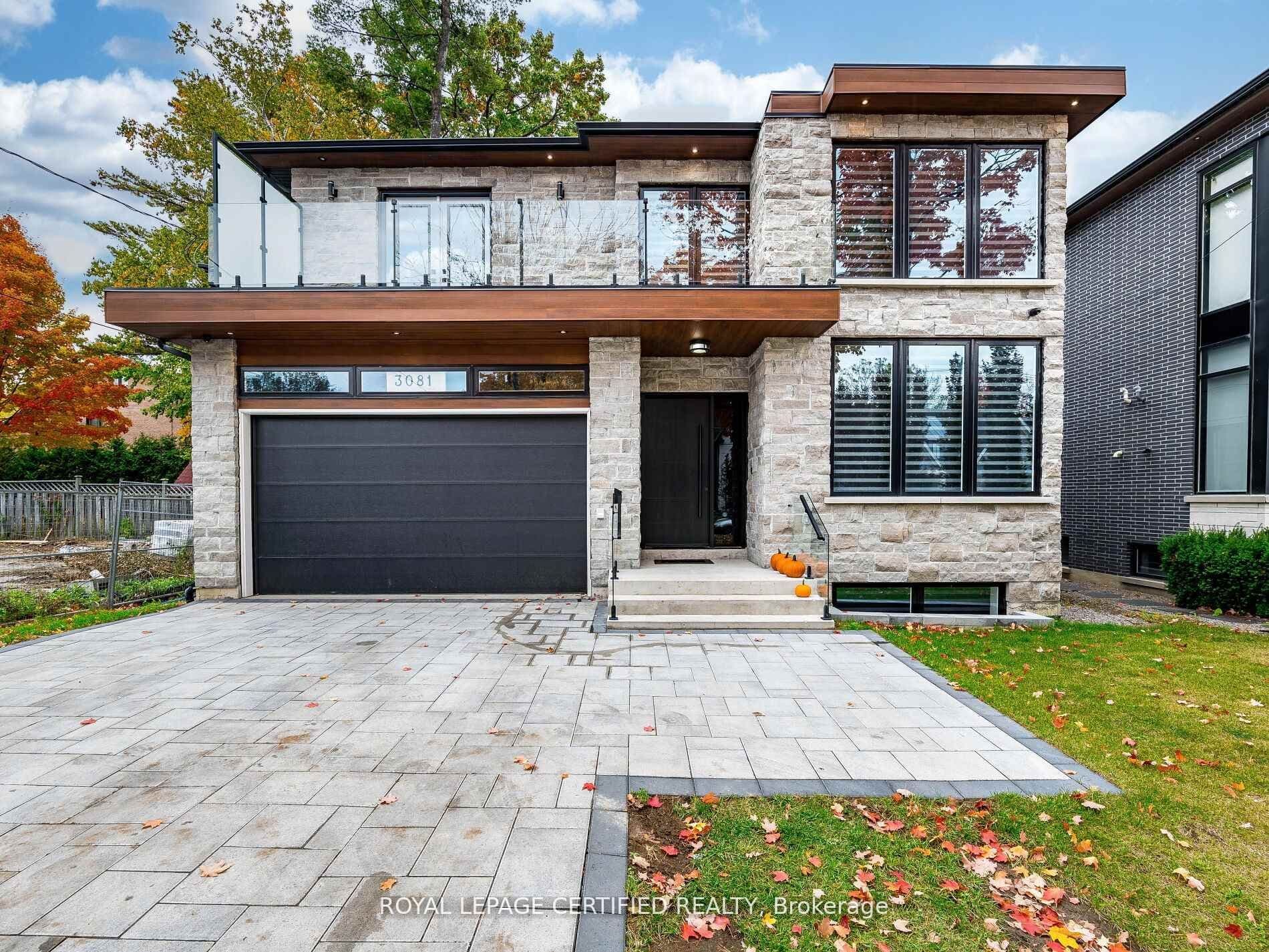 3081 Grenville Drive, Mississauga, ON L5A 2P6