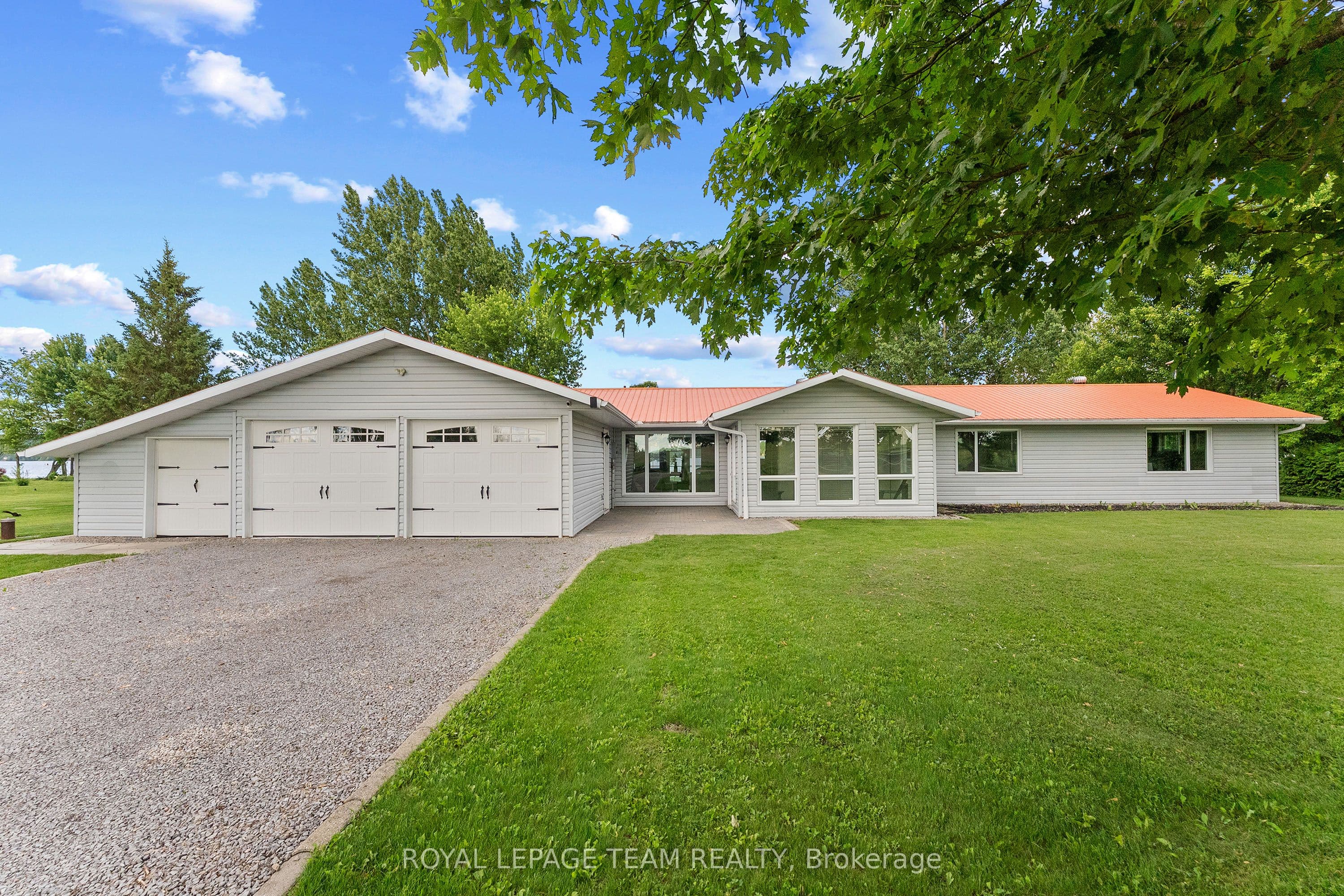 34 Bird Lake Trail, Whitewater Region, ON K0J 1K0