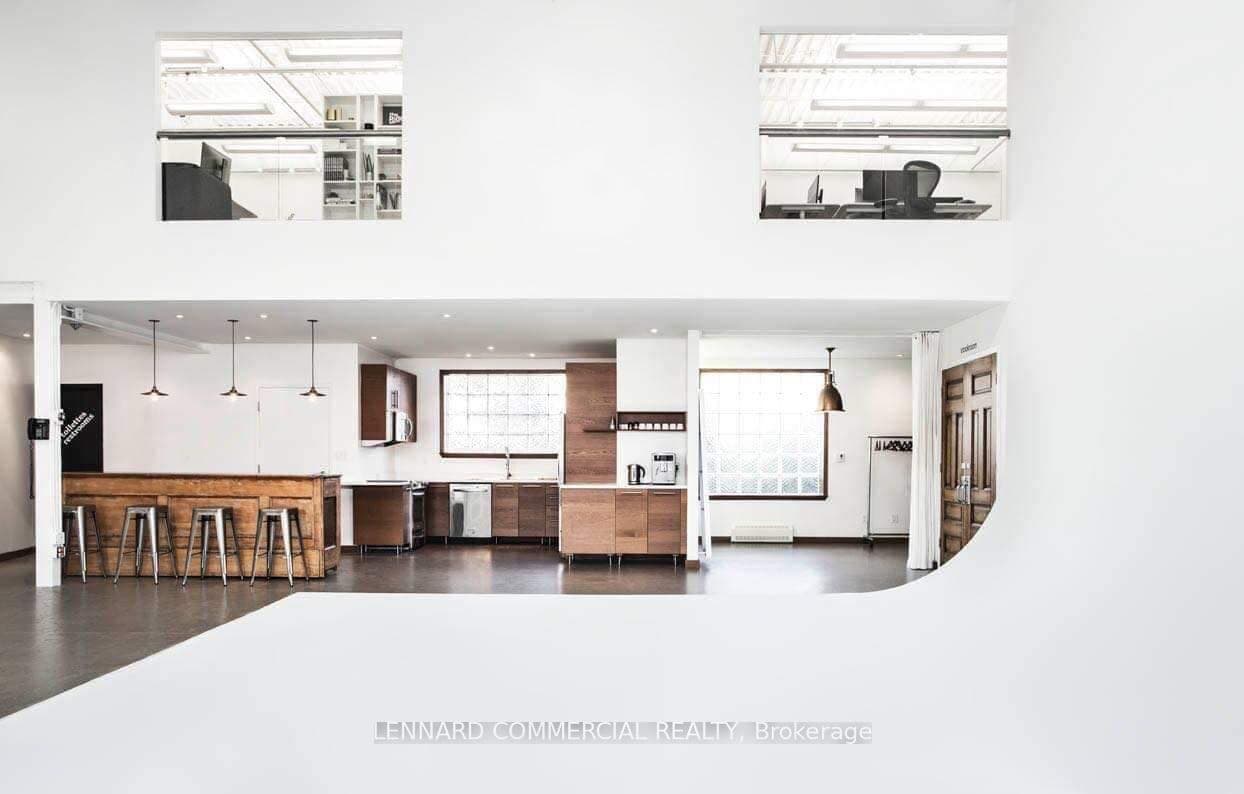 1444 Dupont Street 21, Toronto, ON M4G 1P5