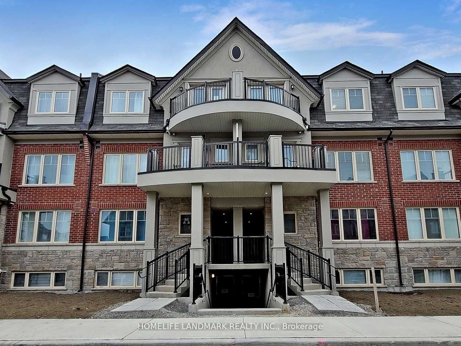 15 Eaton Park Lane 17, Toronto, ON M1W 0A5