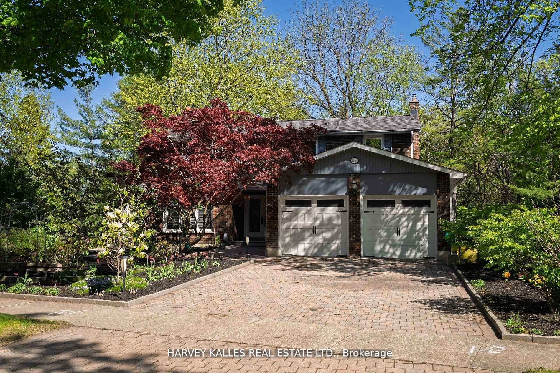 1268 Cermel Drive W, Mississauga, ON L5H 3V4