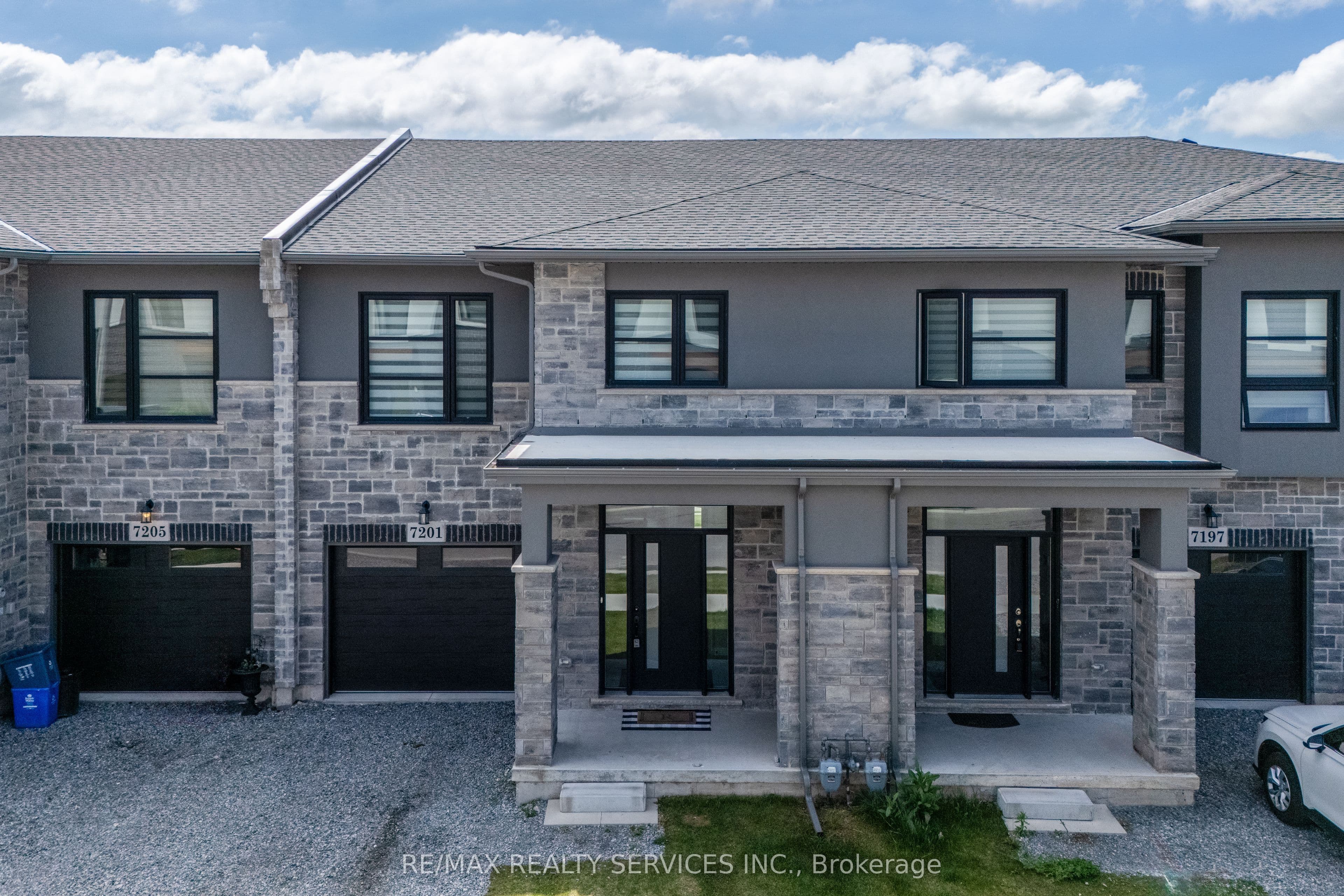 7201 Parsa Street, Niagara Falls, ON L2H 3T1