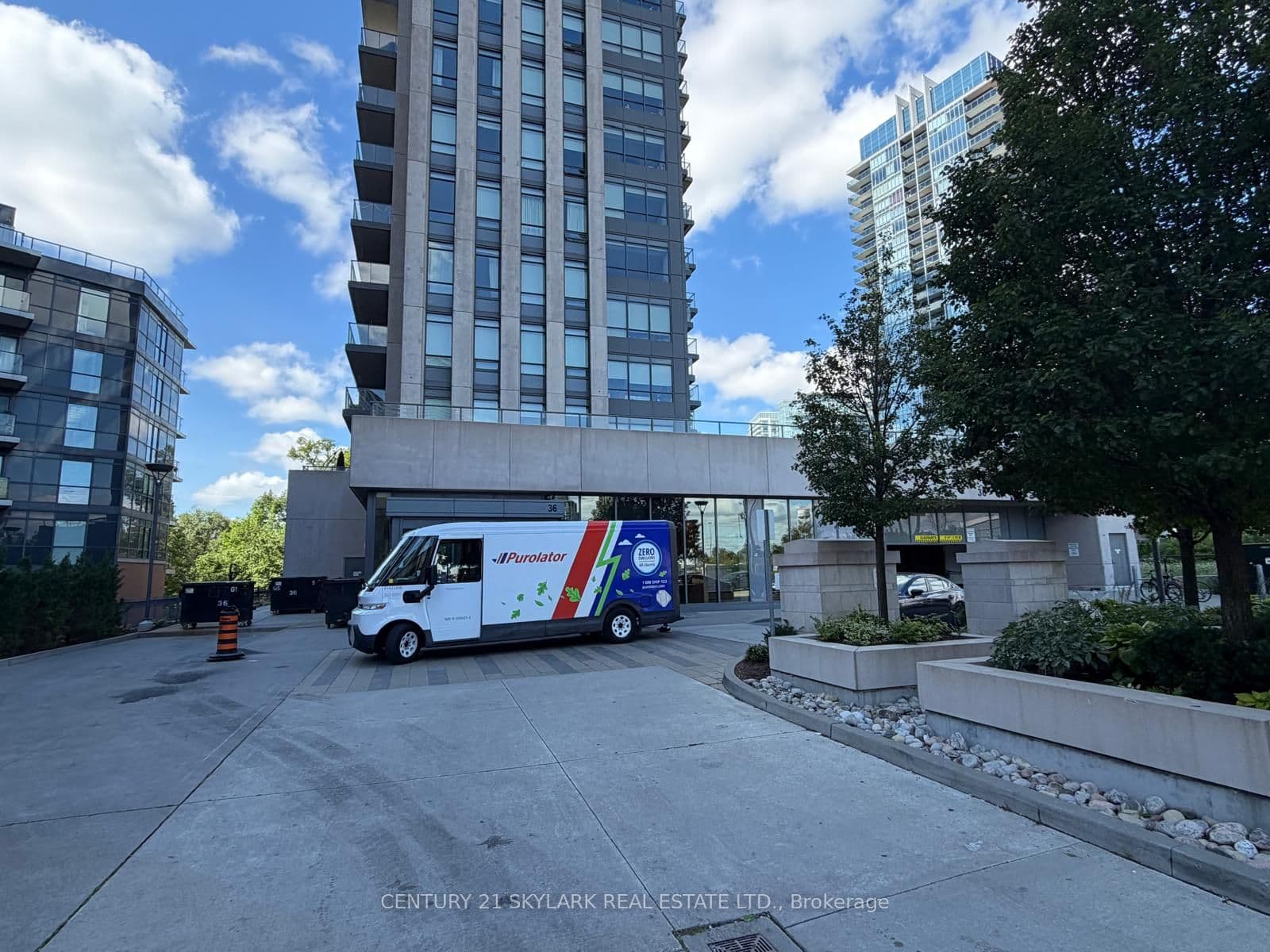 36 Parklawn Road 1510, Toronto, ON M8Y 3H8