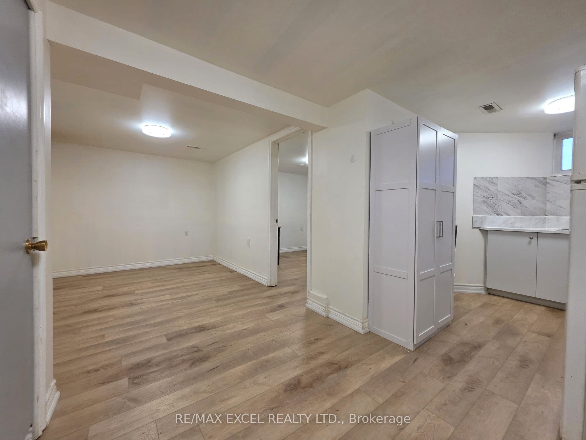 22 Northpark Road, Barrie, ON L4M 2J3
