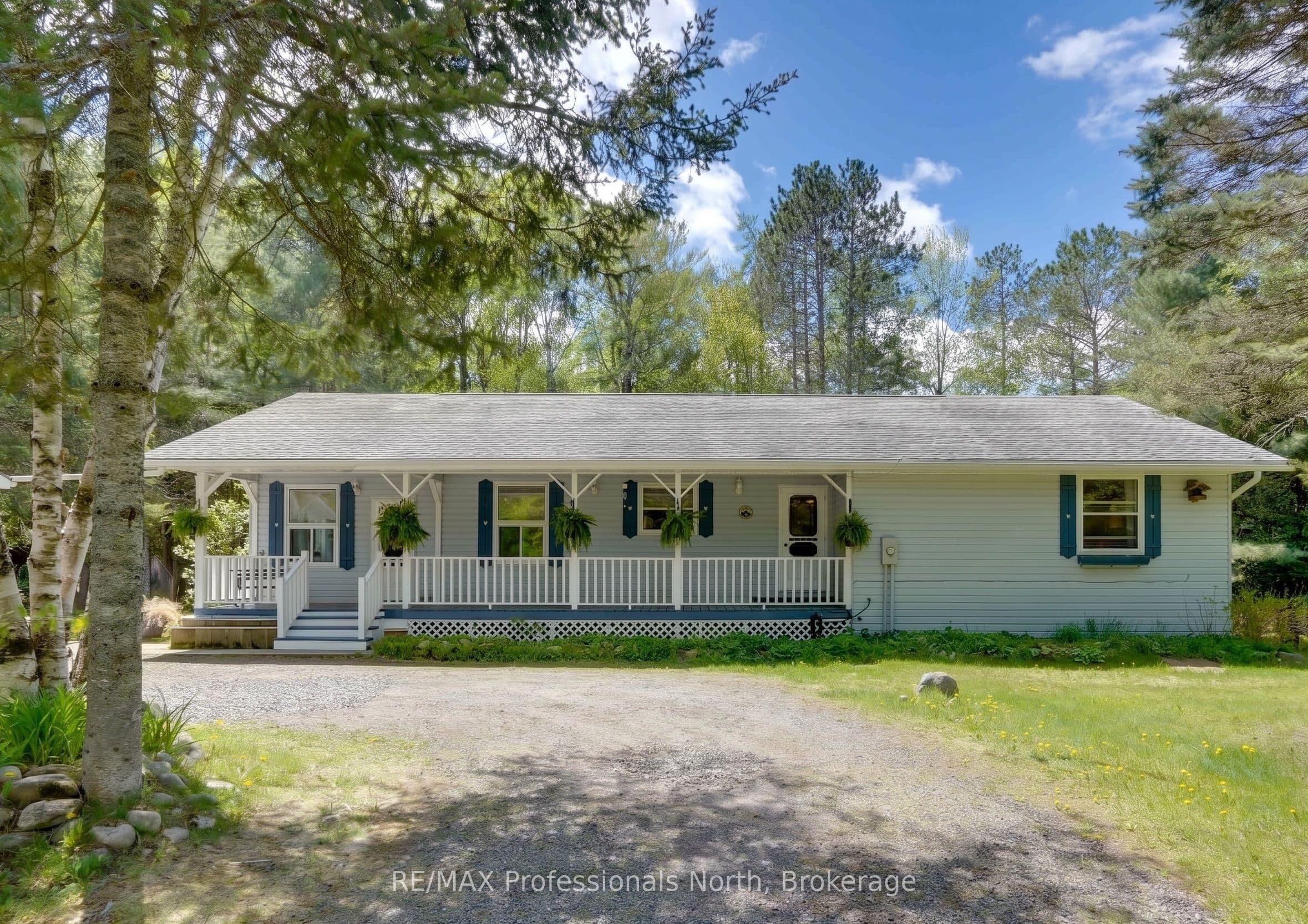 2593 Brunel Road, Huntsville, ON P1H 2J3