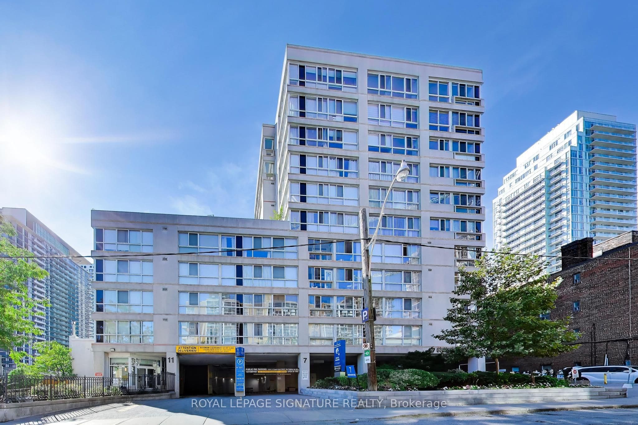 11 Broadway Avenue TH5, Toronto, ON M4P 1T7