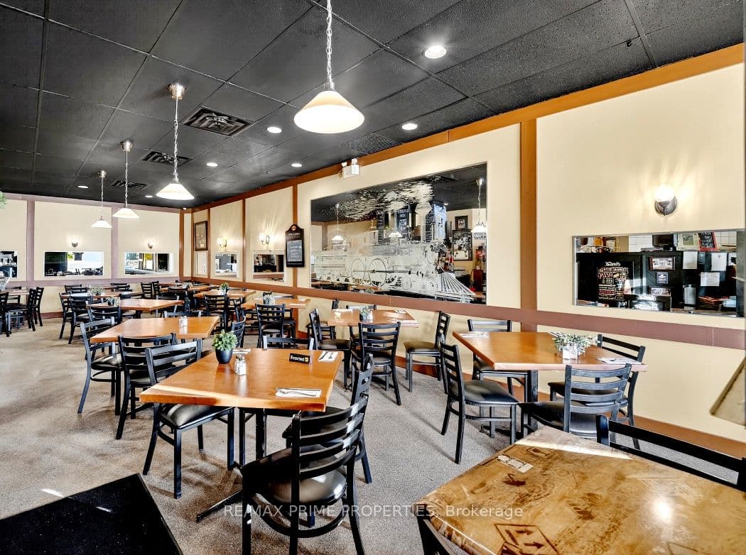 227 Main Street N C, Markham, ON L3P 1Y6