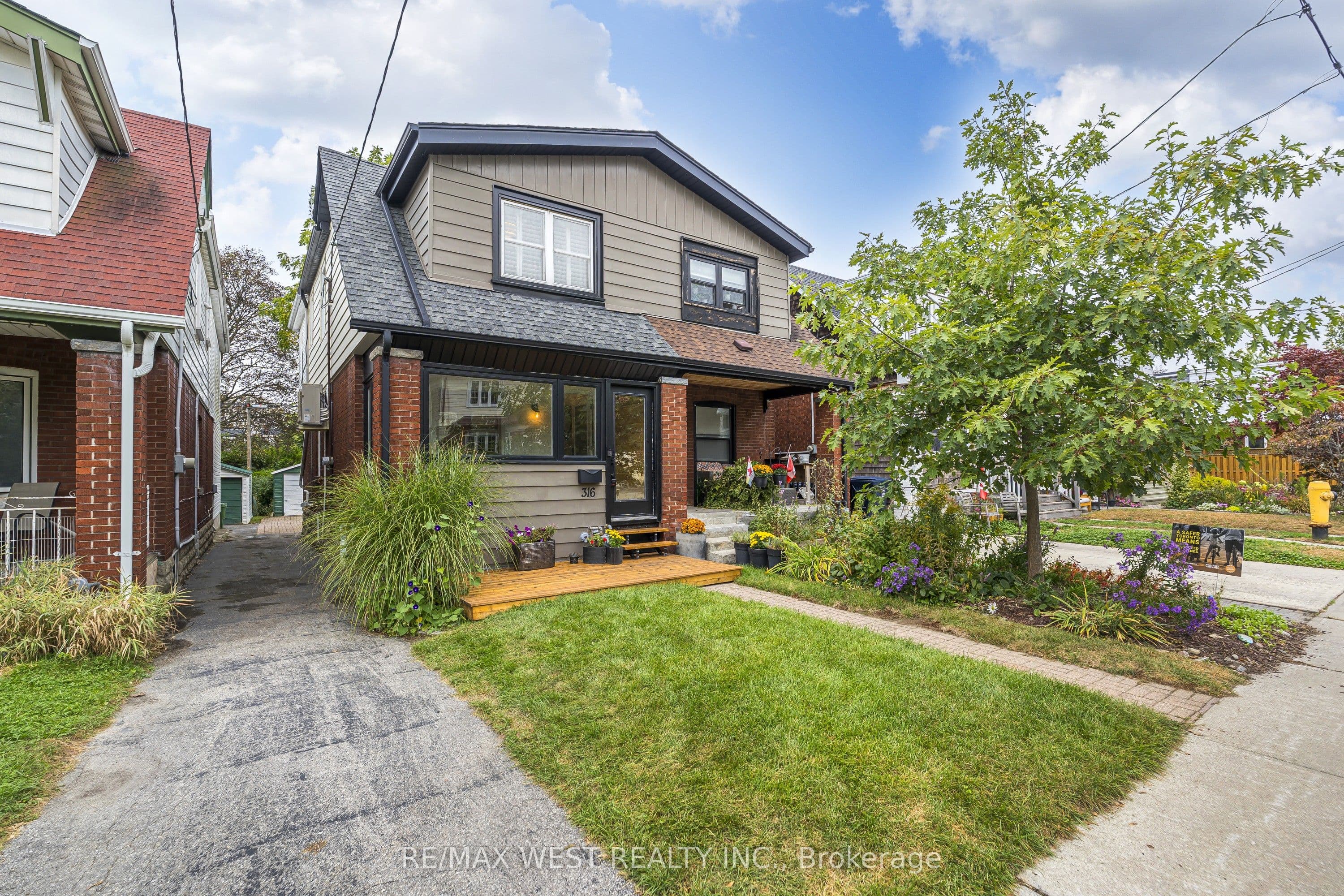 316 Monarch Park Avenue, Toronto, ON M4J 4T1