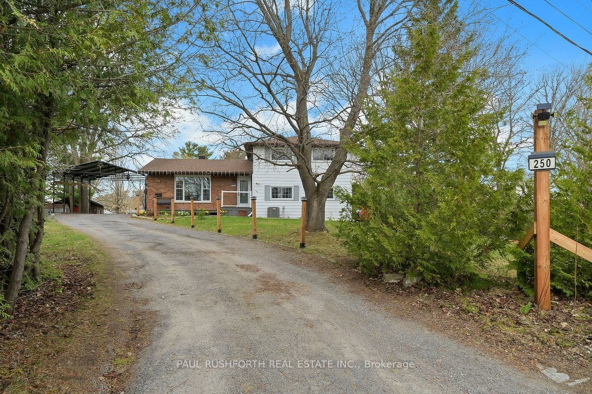 250 Bristow Road, Montague, ON K7A 5B8