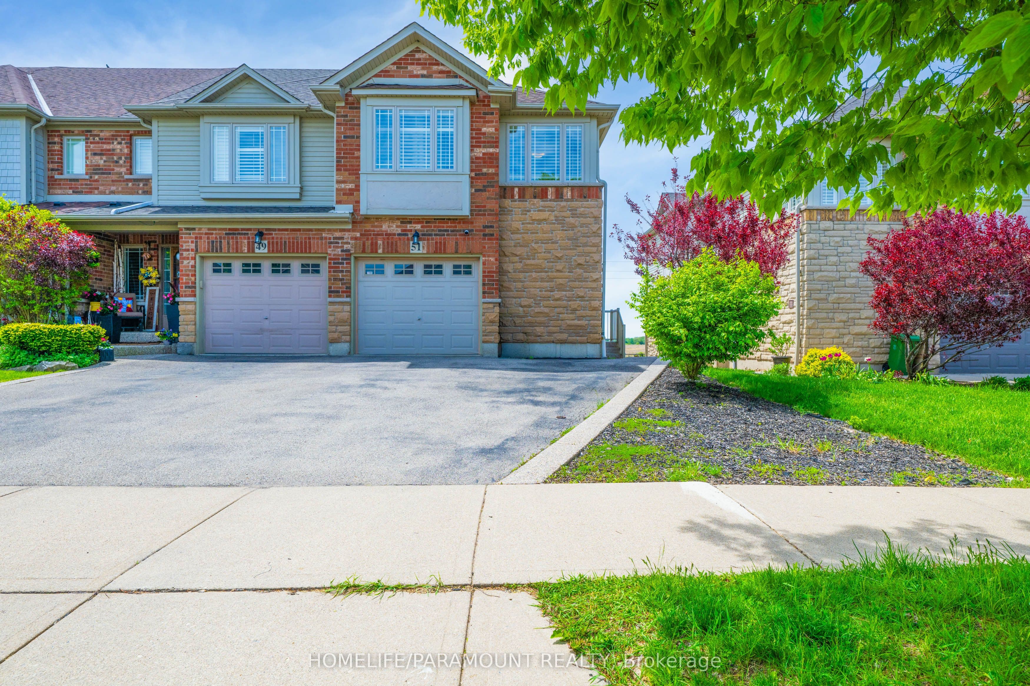 51 Voyager Pass, Hamilton, ON L0R 1C0