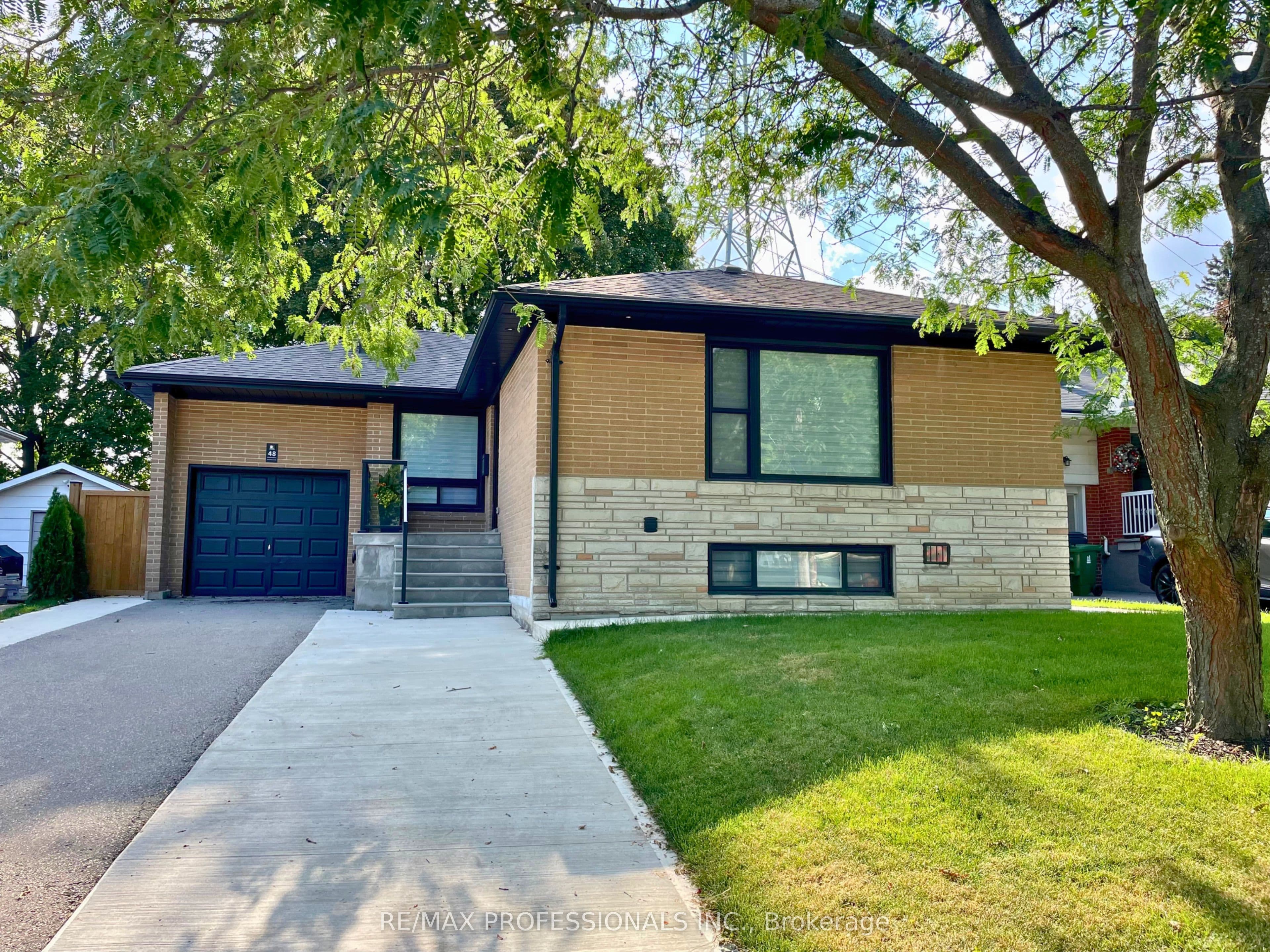 48 Lloyd Manor Road Lower, Toronto, ON M9B 5H7