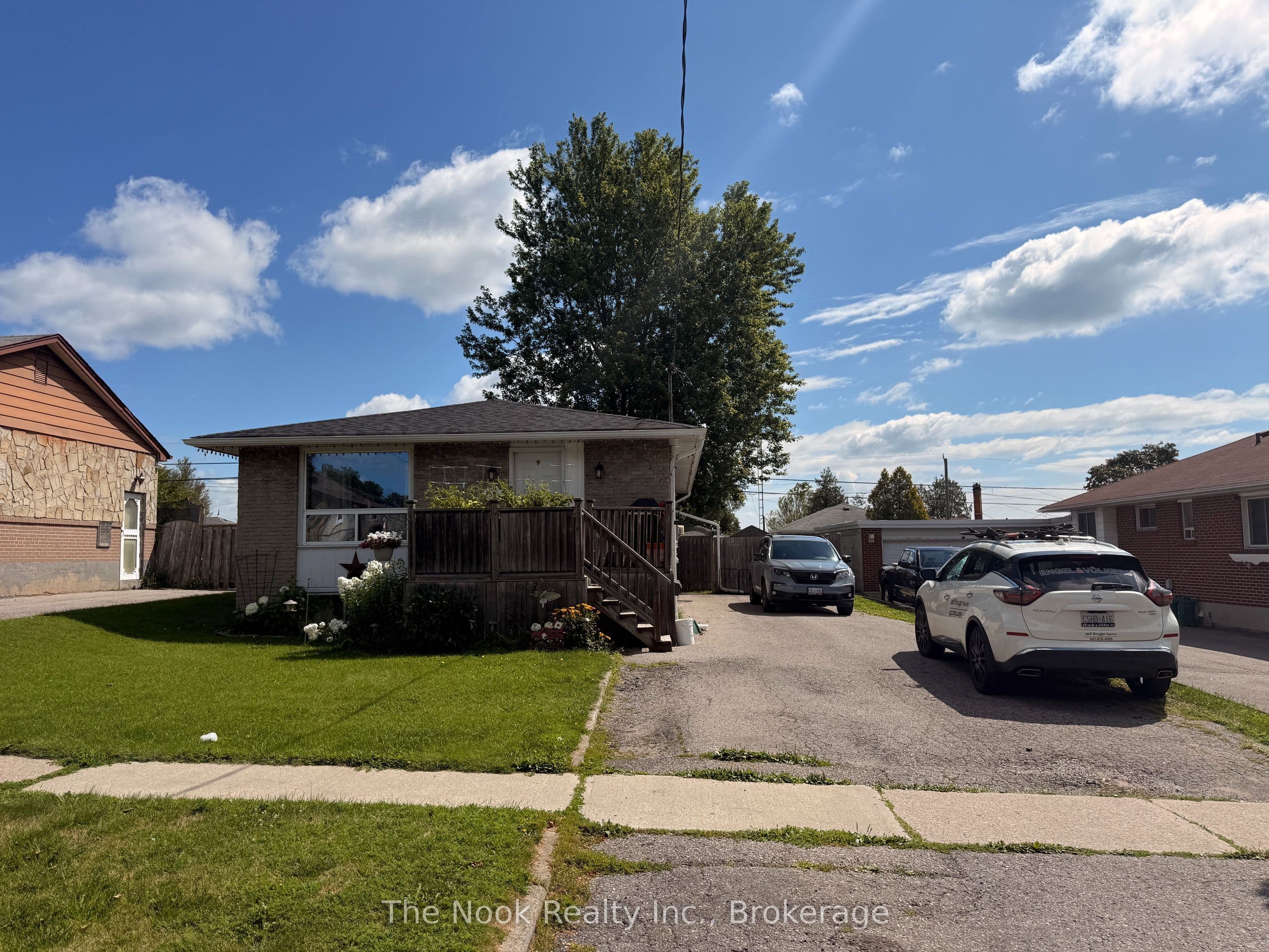 1321 Cedar Street, Oshawa, ON L1J 3S4