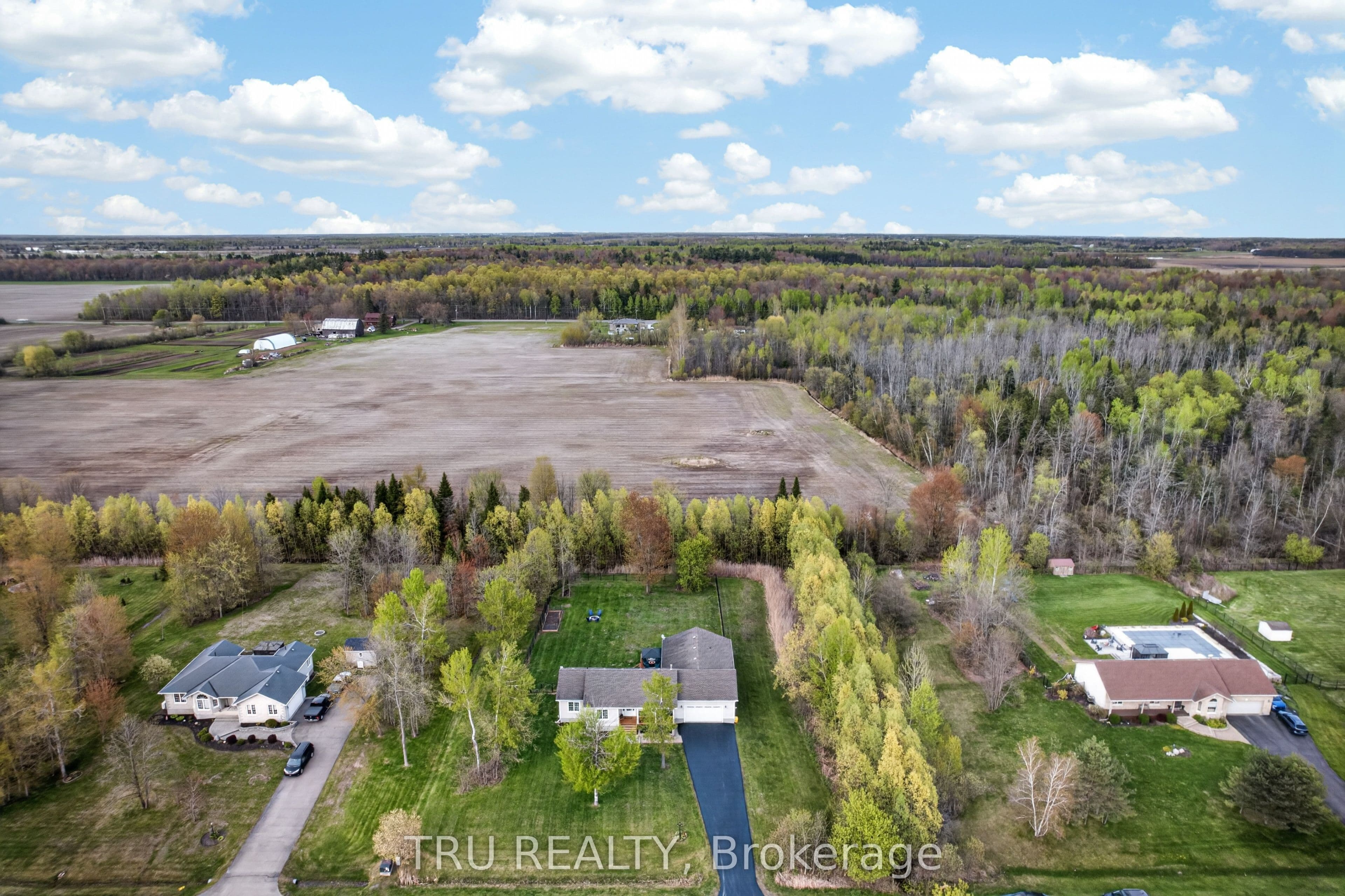 52 Kimberly Avenue, North Grenville, ON K0G 1J0