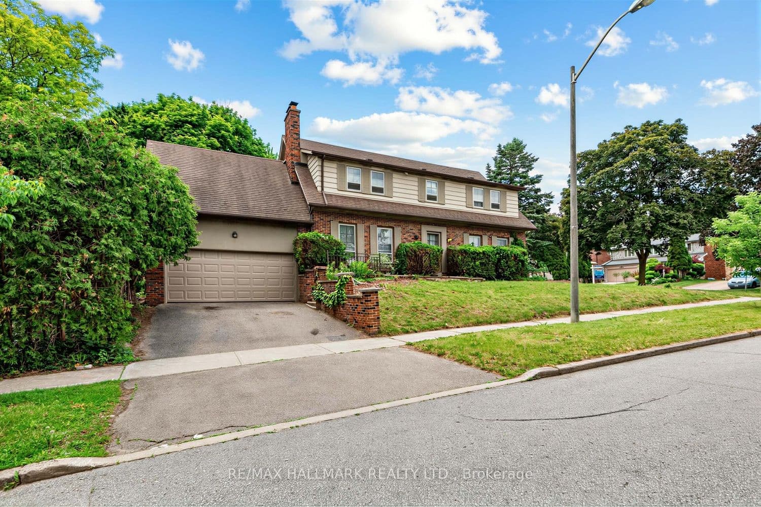 691 Conacher Drive, Toronto, ON M2M 3N4