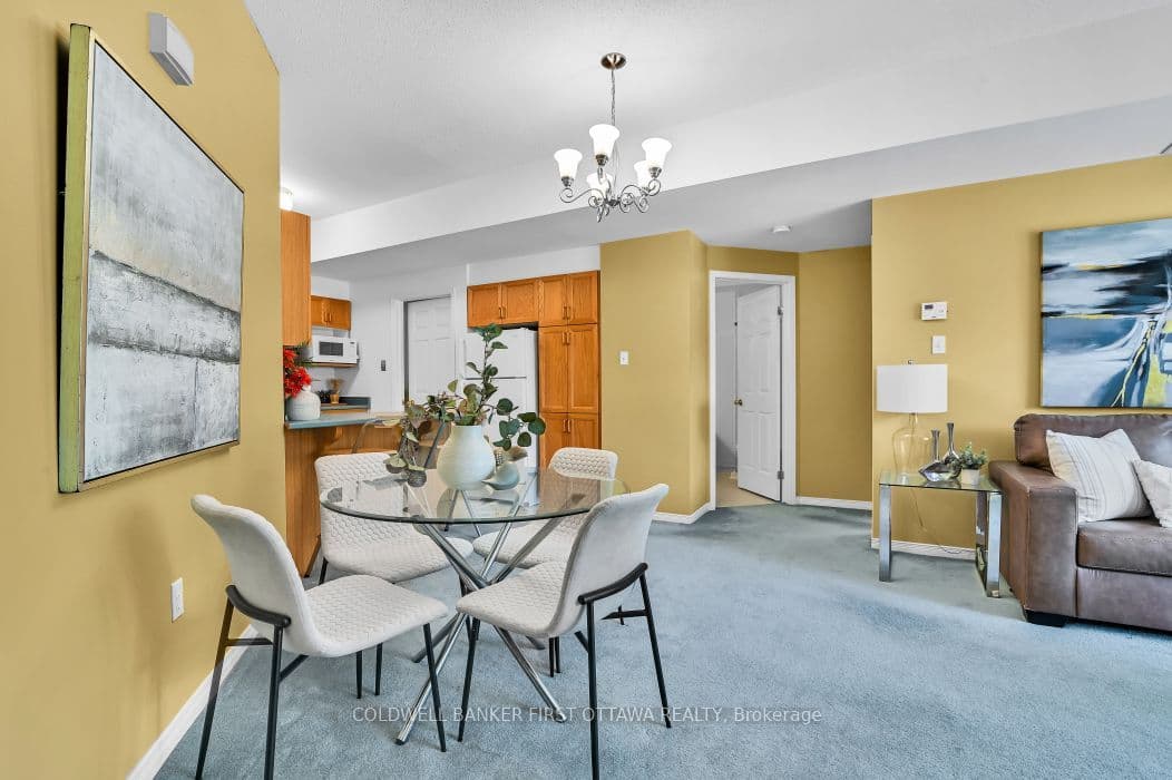 99 Robson Court, Kanata, ON K2K 2W1