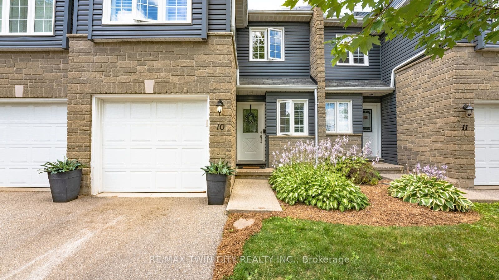 199 Saginaw Parkway 10, Cambridge, ON N1T 1T9