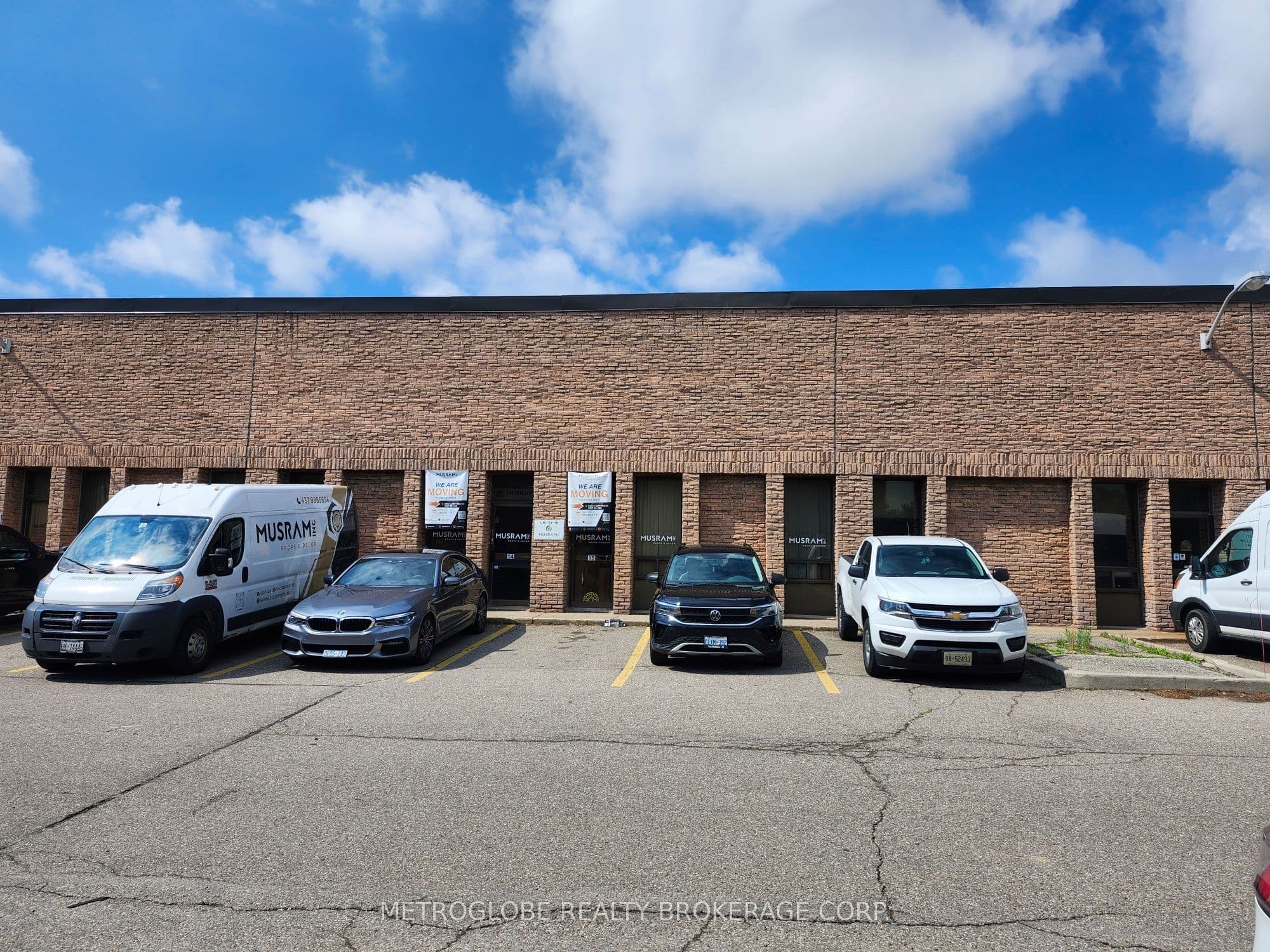1050 Kamato Road 14 & 15, Mississauga, ON L4W 2W4