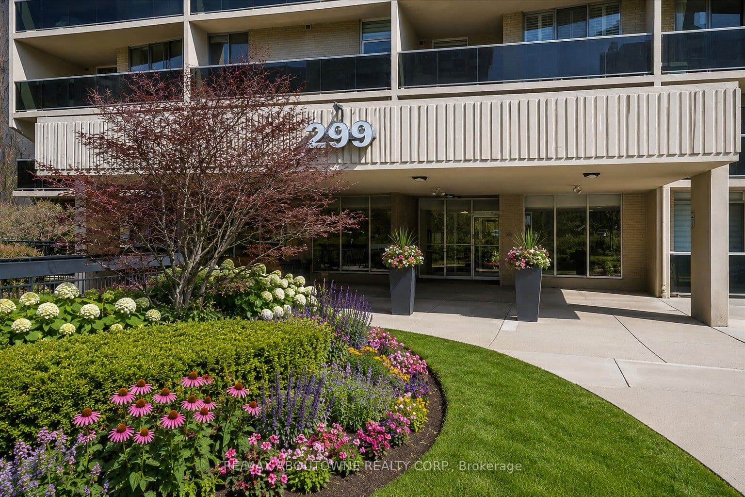 299 Mill Road 1801, Toronto, ON M9C 4V9