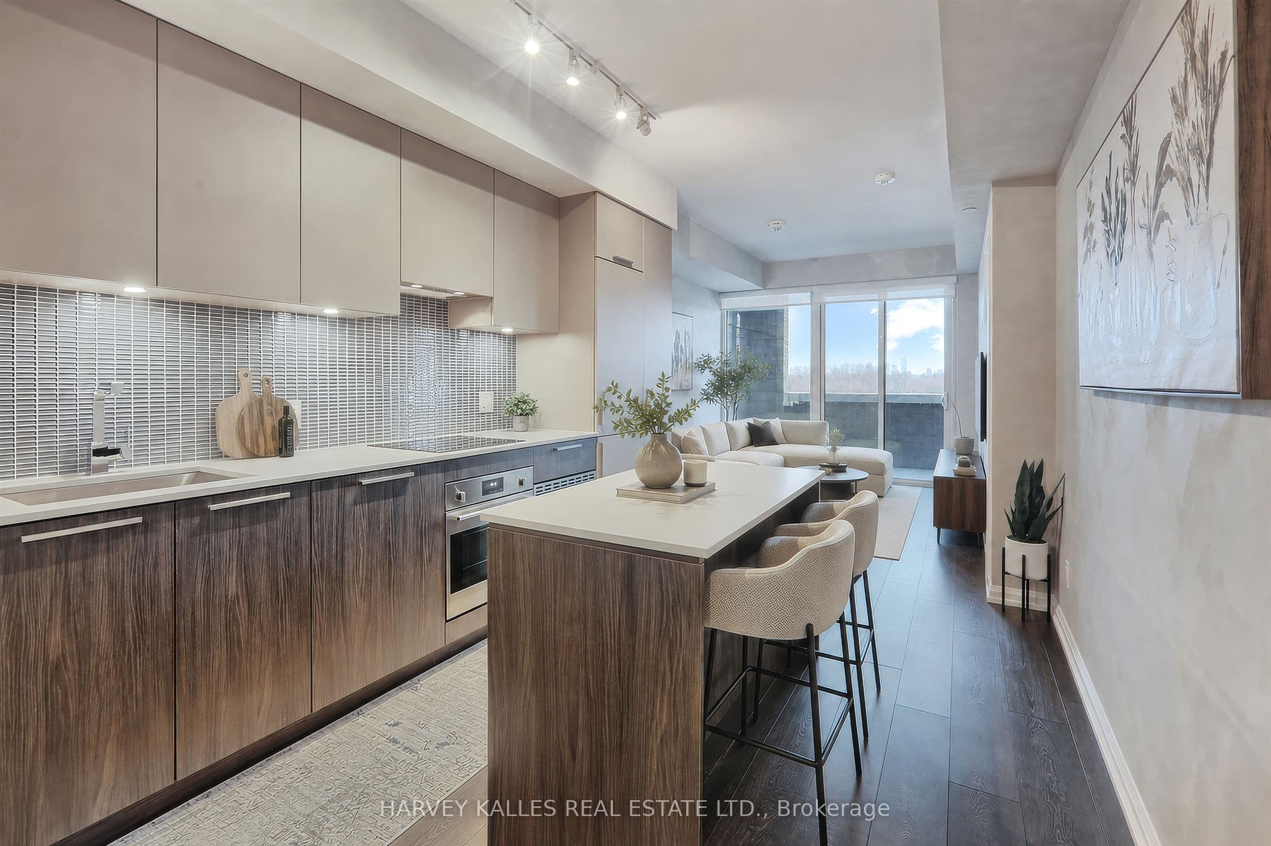 4208 Dundas Street W 412, Toronto, ON M8X 0B1