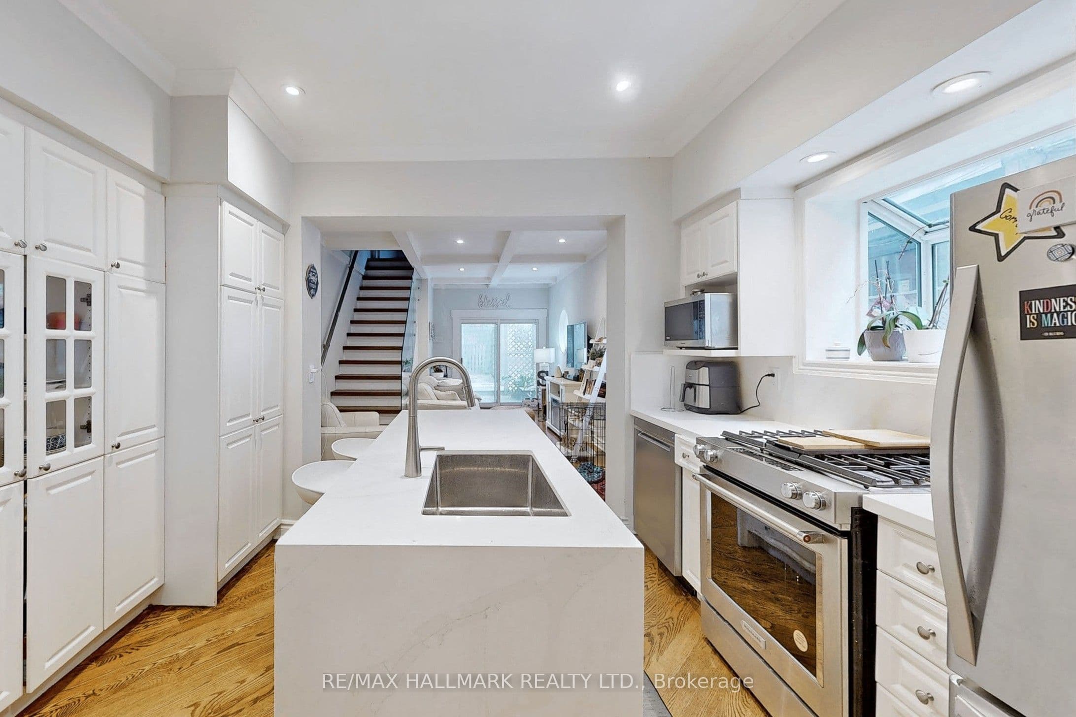 20 Glenfern Avenue Main/Second Floor, Toronto, ON M4E 1B7
