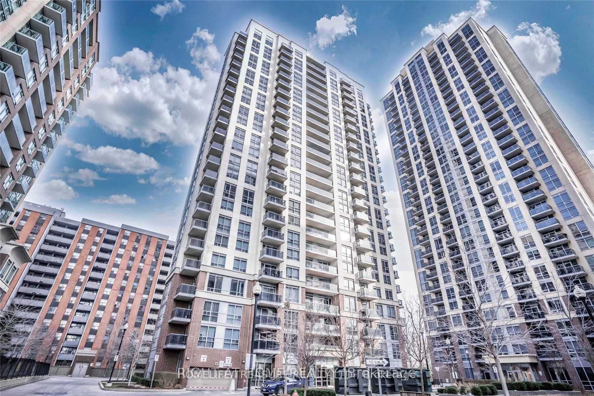5 Michael Power Place 905, Toronto, ON M9A 0A3