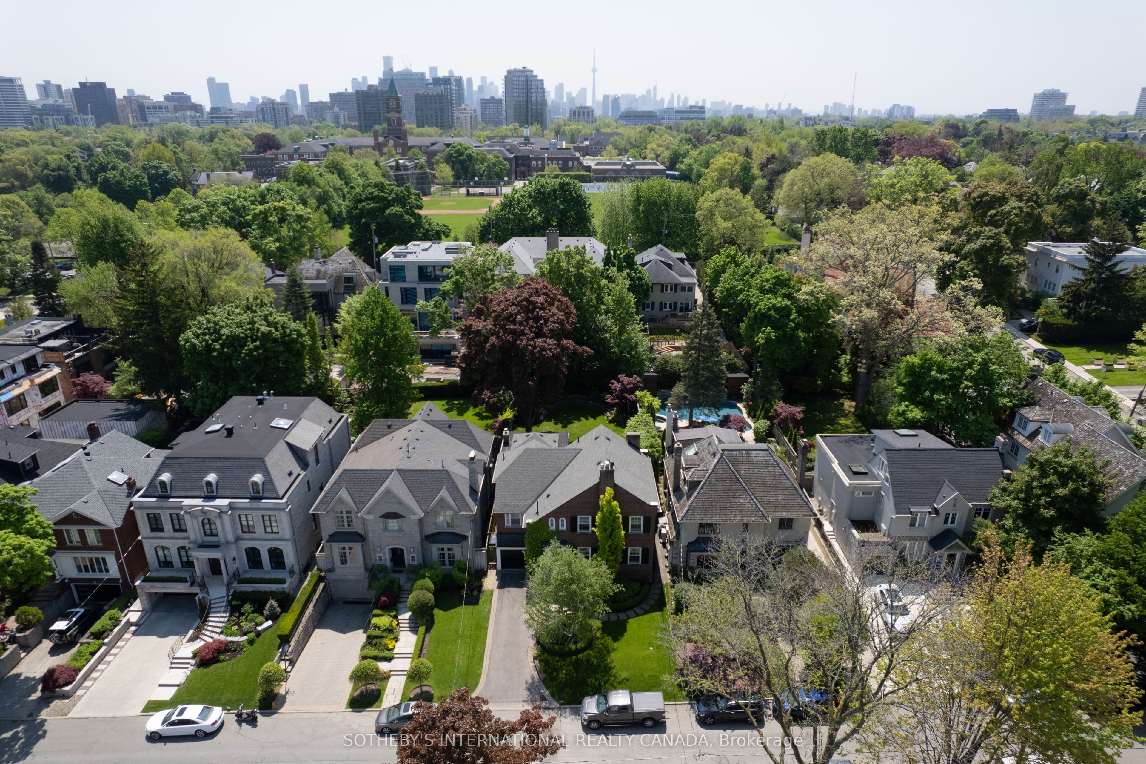 29 Highbourne Avenue, Toronto, ON M5P 2J1