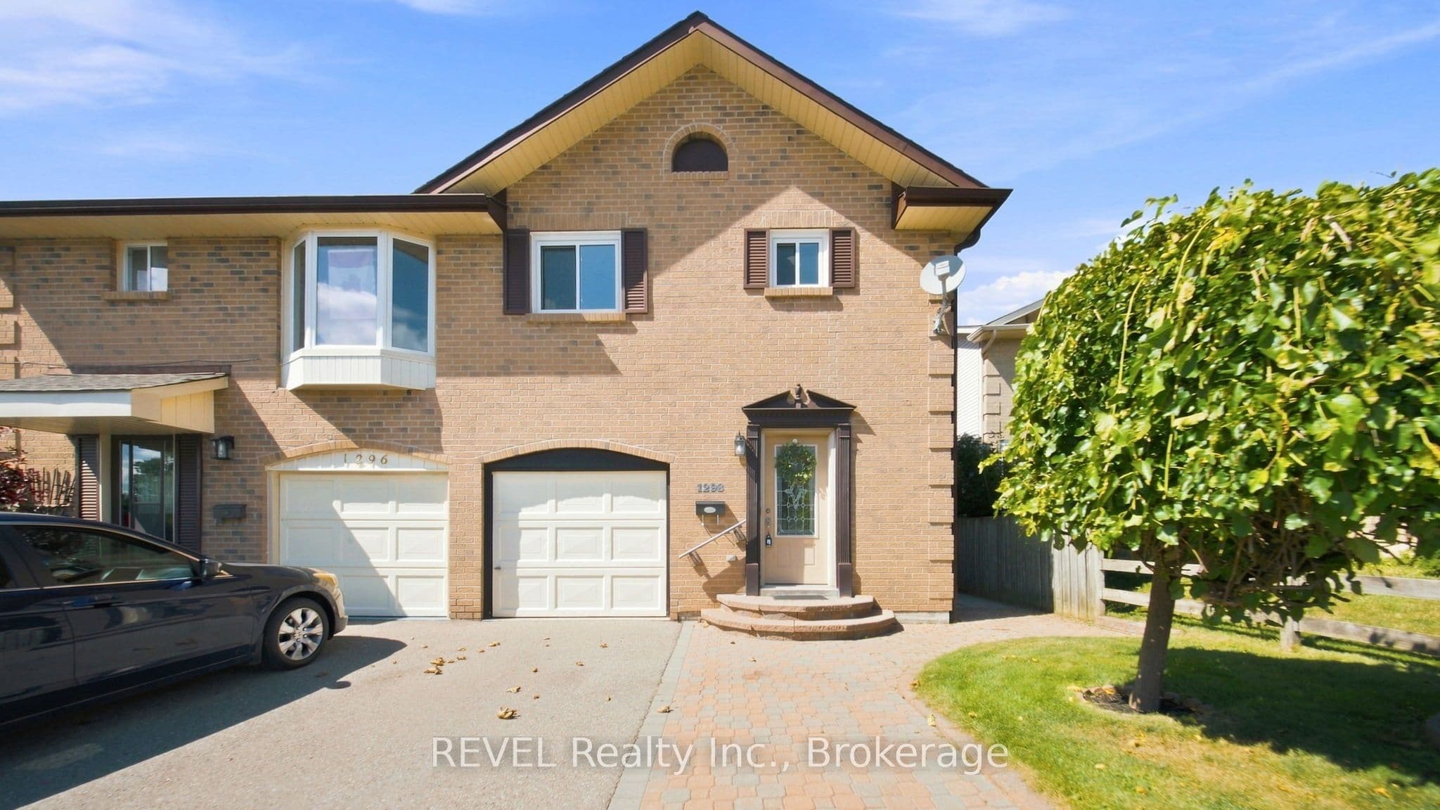 1298 Pinehurst Avenue, Oshawa, ON L1H 8G5