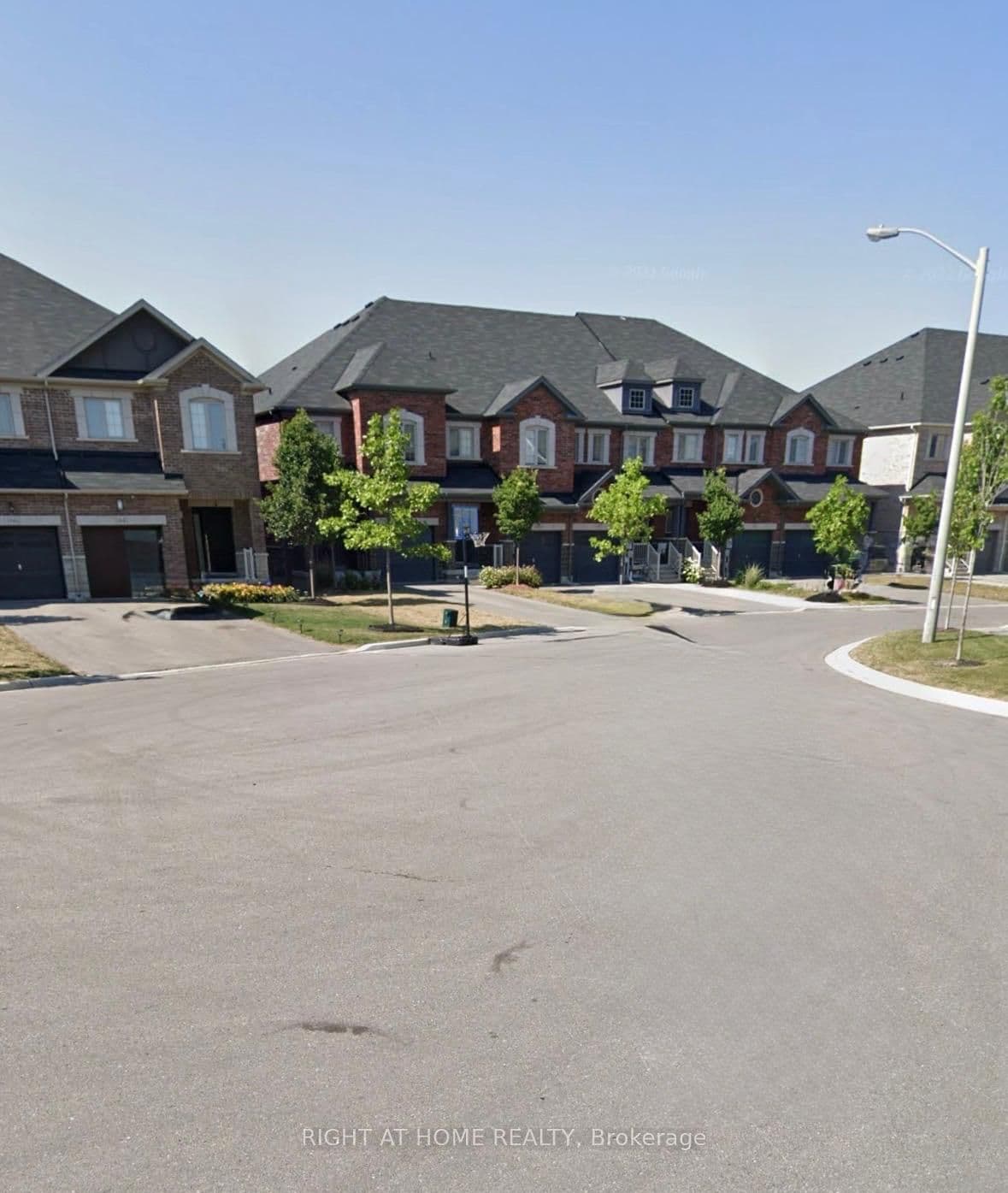 60 Zachary Place N, Vaughan, ON L4H 3S4