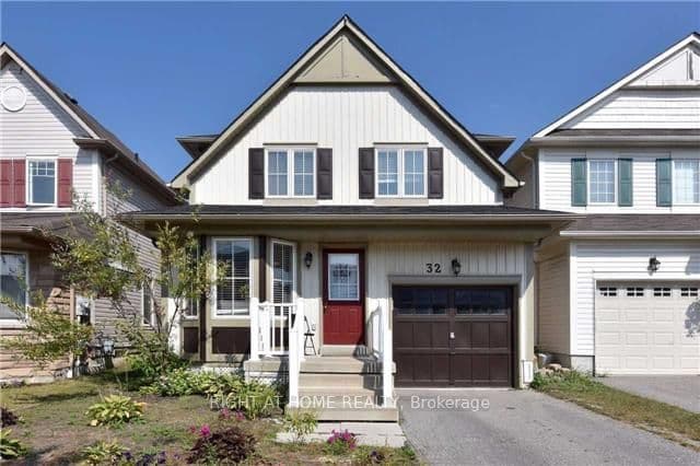 32 Donlevy Crescent, Whitby, ON L1R 0B8