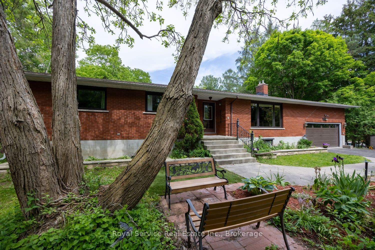 2311 Division Street N, Hamilton Township, ON K9A 0T9