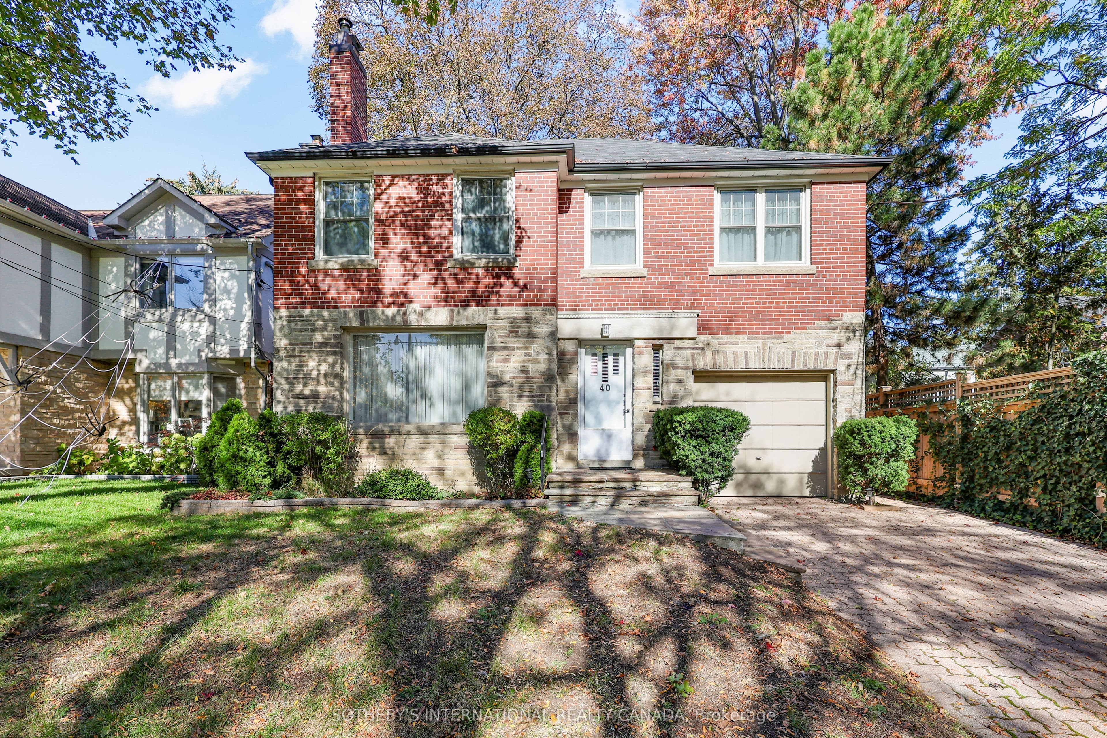 40 Teddington Pk Avenue, Toronto, ON M4N 2C3