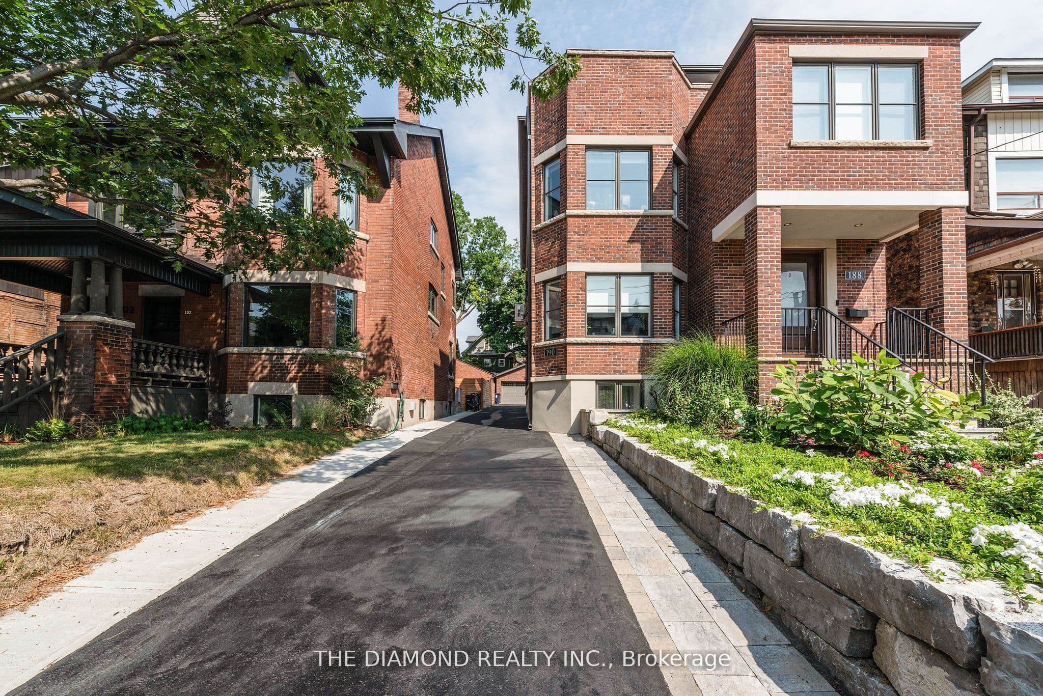 188-190 Westminster Avenue, Toronto, ON M6R 1P1