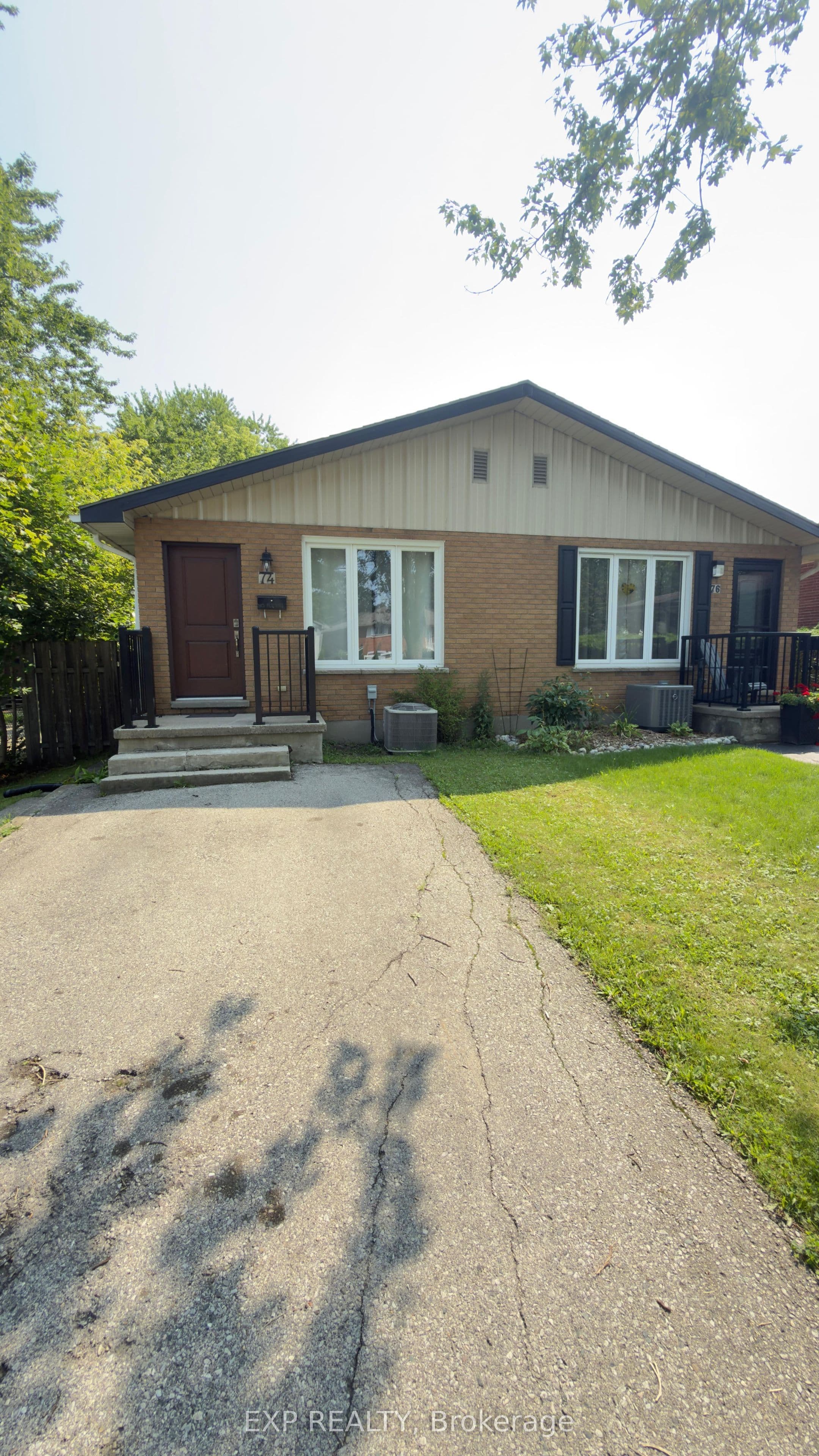 74 Almond Road Upper, London South, ON N5Z 4C4